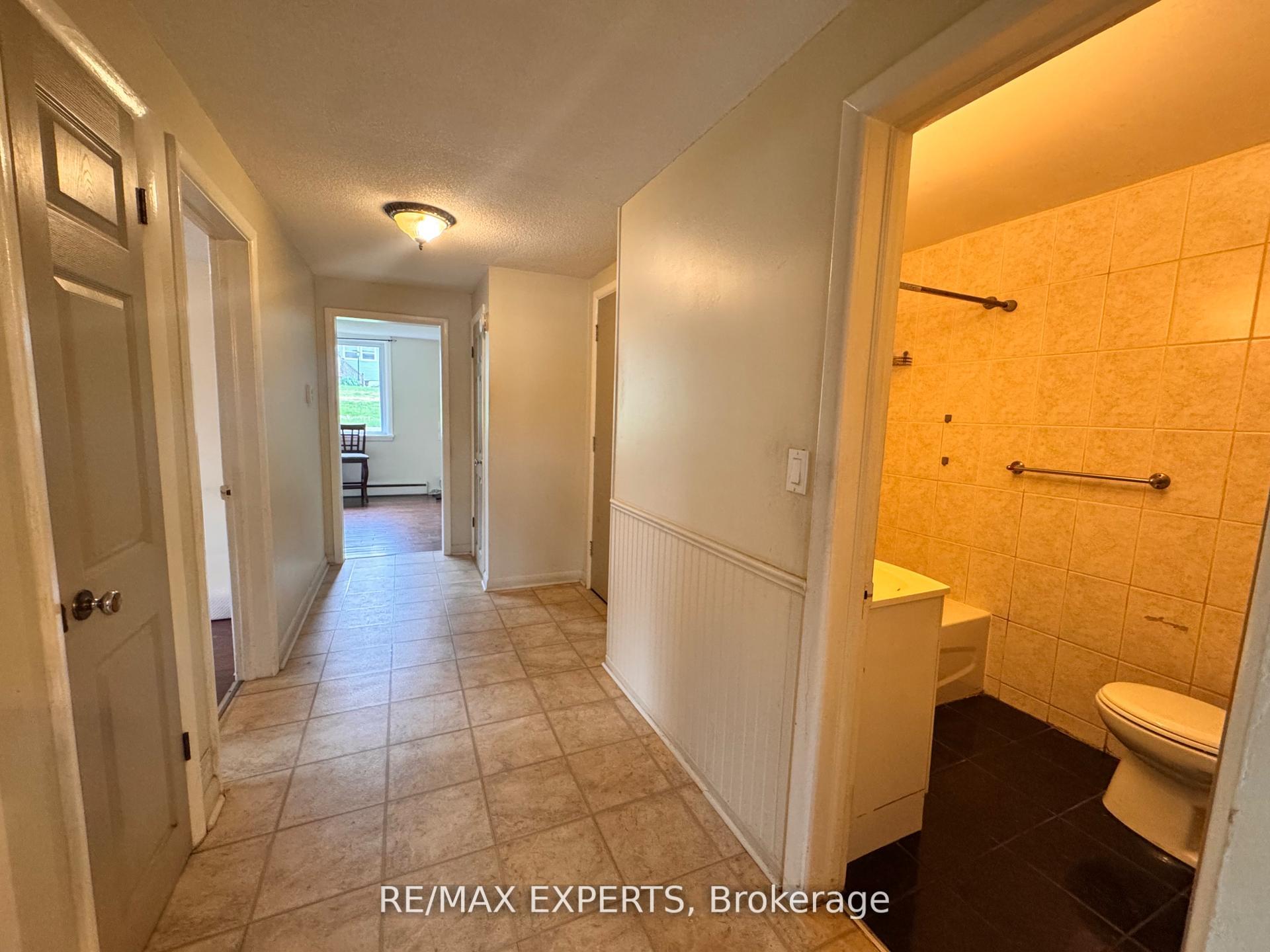 Photo 6 of Unit Unit 1, 63 Donald Street, Belleville, Belleville Ward — HOMEH