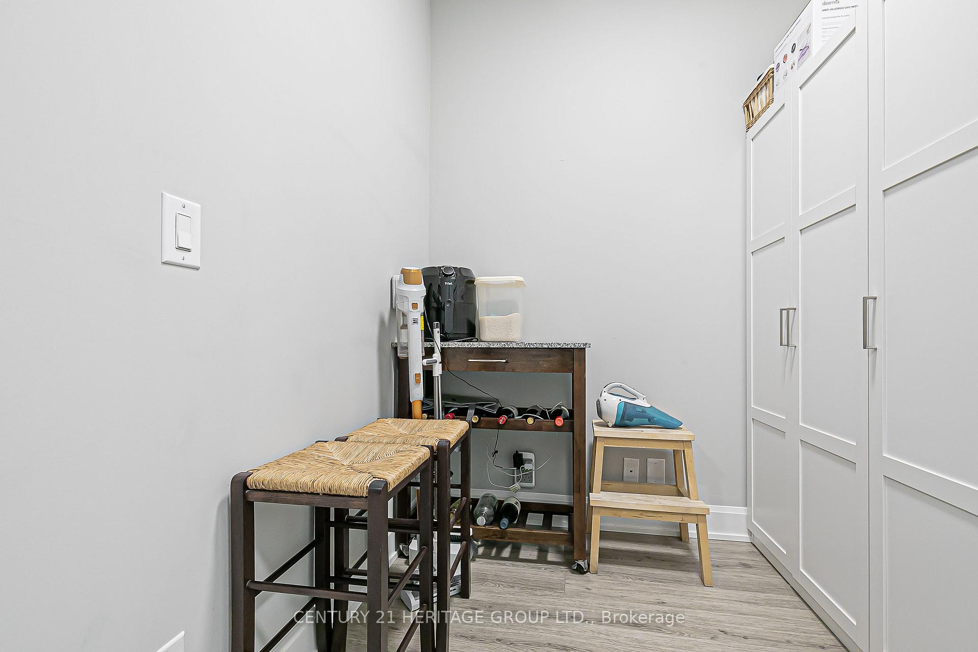 Photo 6 of Unit 1506, 12 Gandhi Lane, Markham, Commerce Valley — HOMEH