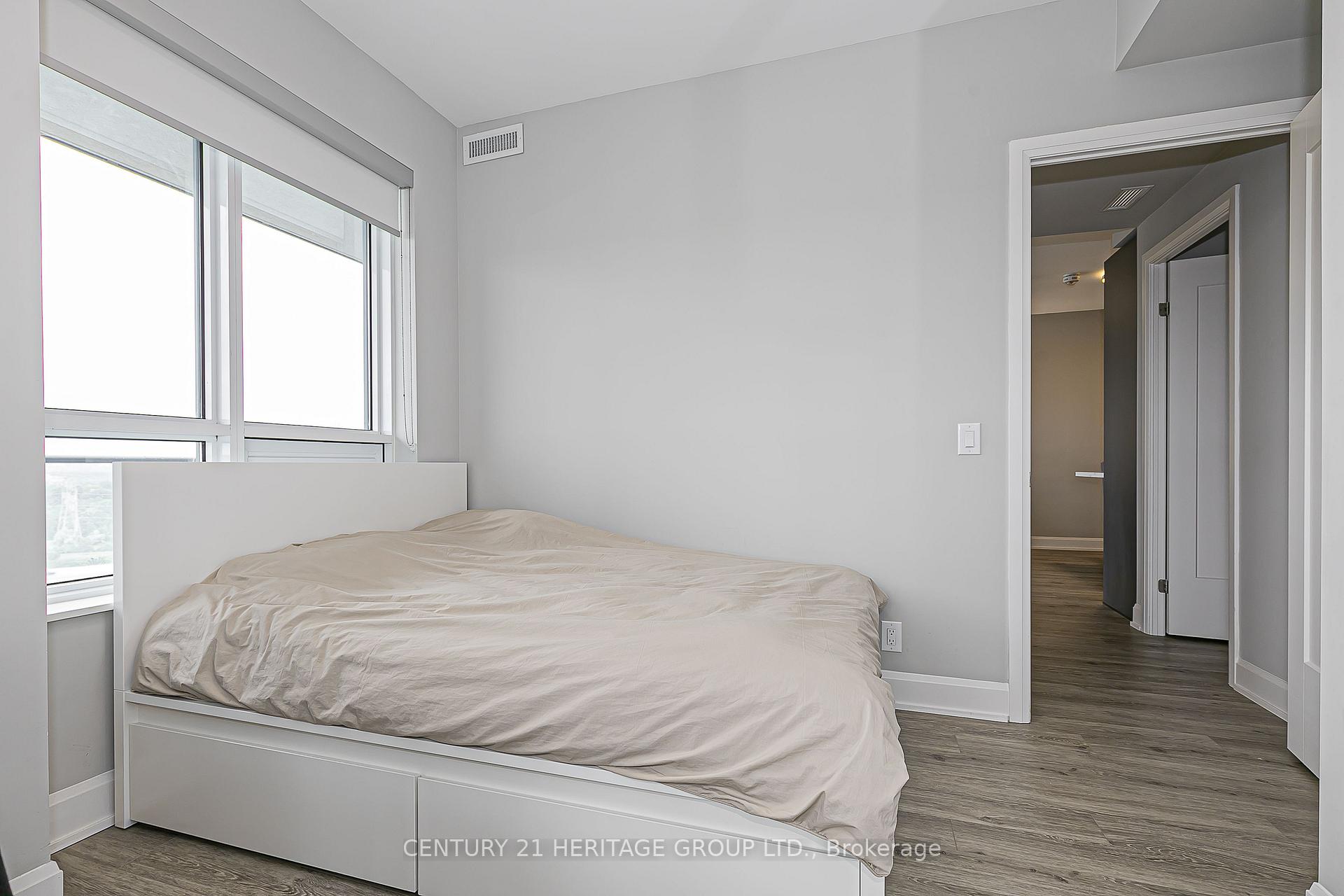 Photo 9 of Unit 1506, 12 Gandhi Lane, Markham, Commerce Valley — HOMEH