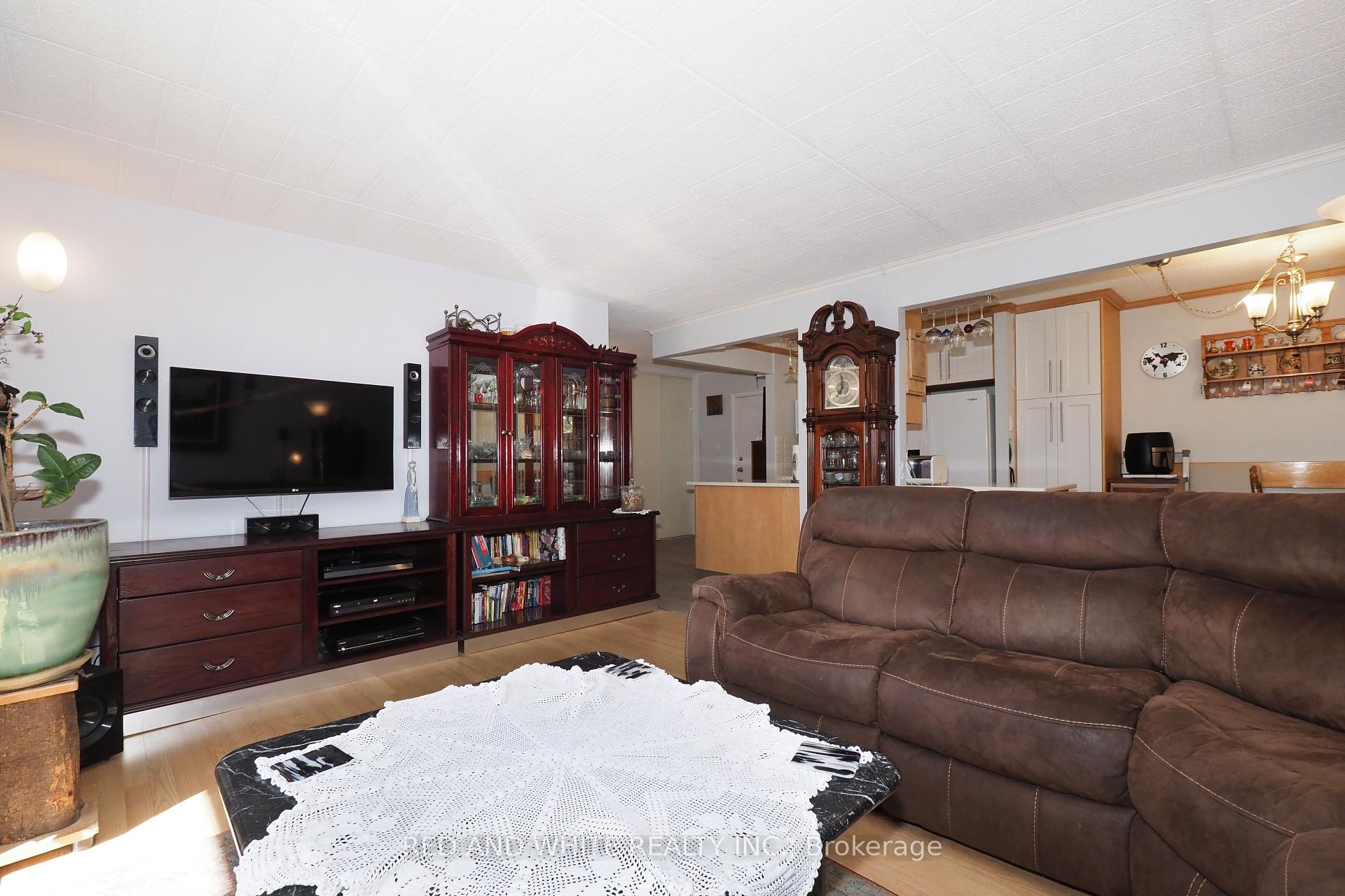 Photo 17 of Unit 105, 71 Vanier Drive, Kitchener — HOMEH