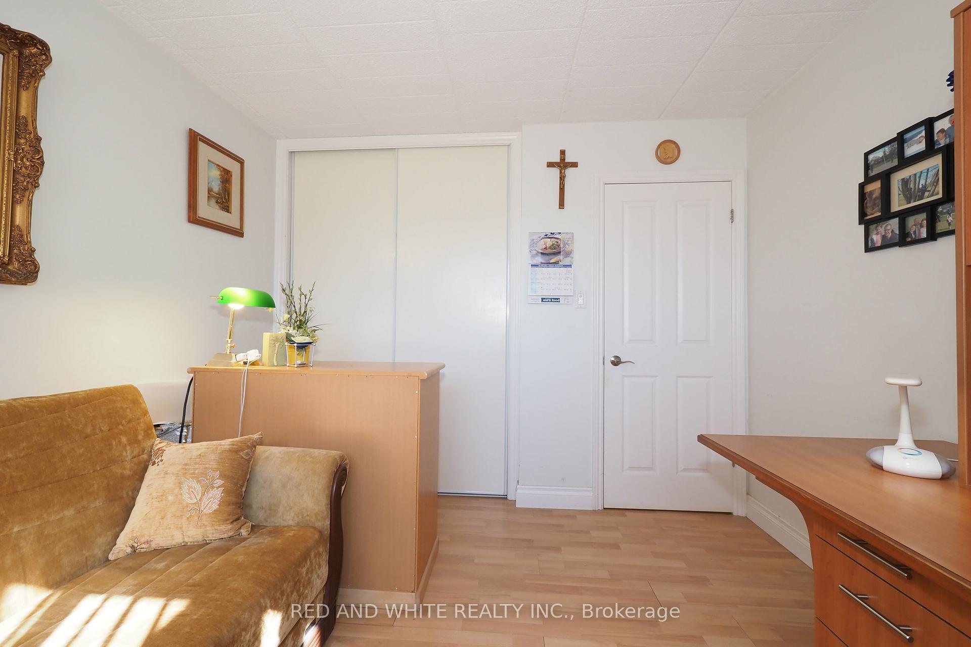 Photo 12 of Unit 105, 71 Vanier Drive, Kitchener — HOMEH