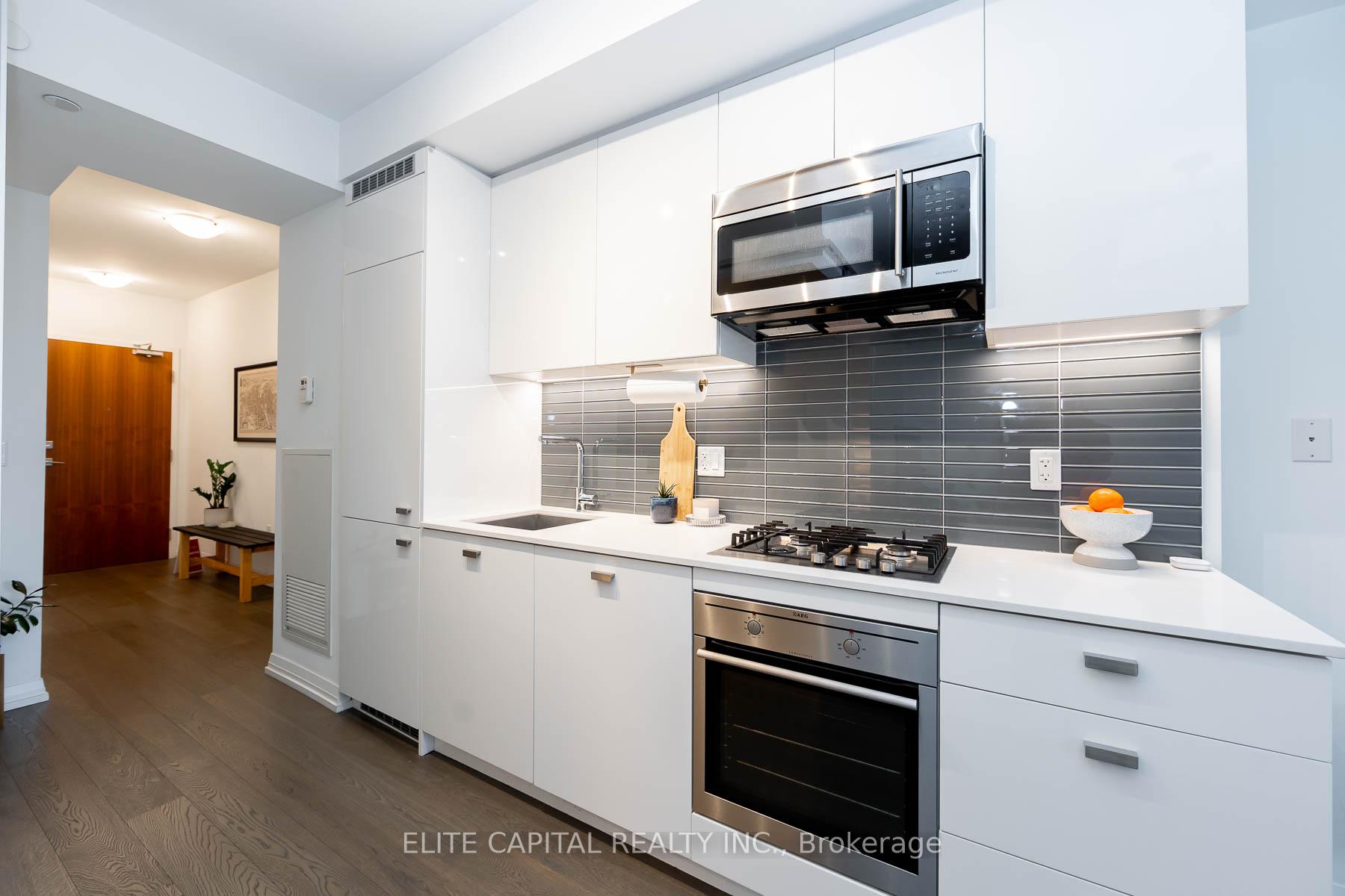 Photo 3 of Unit 417, 835 St Clair Avenue W, Toronto, Wychwood — HOMEH