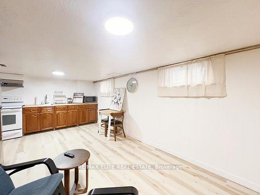 Photo 16 of 299 Robina Avenue E, Toronto, Oakwood Village — HOMEH