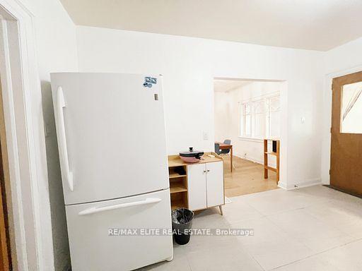 Photo 22 of 299 Robina Avenue E, Toronto, Oakwood Village — HOMEH