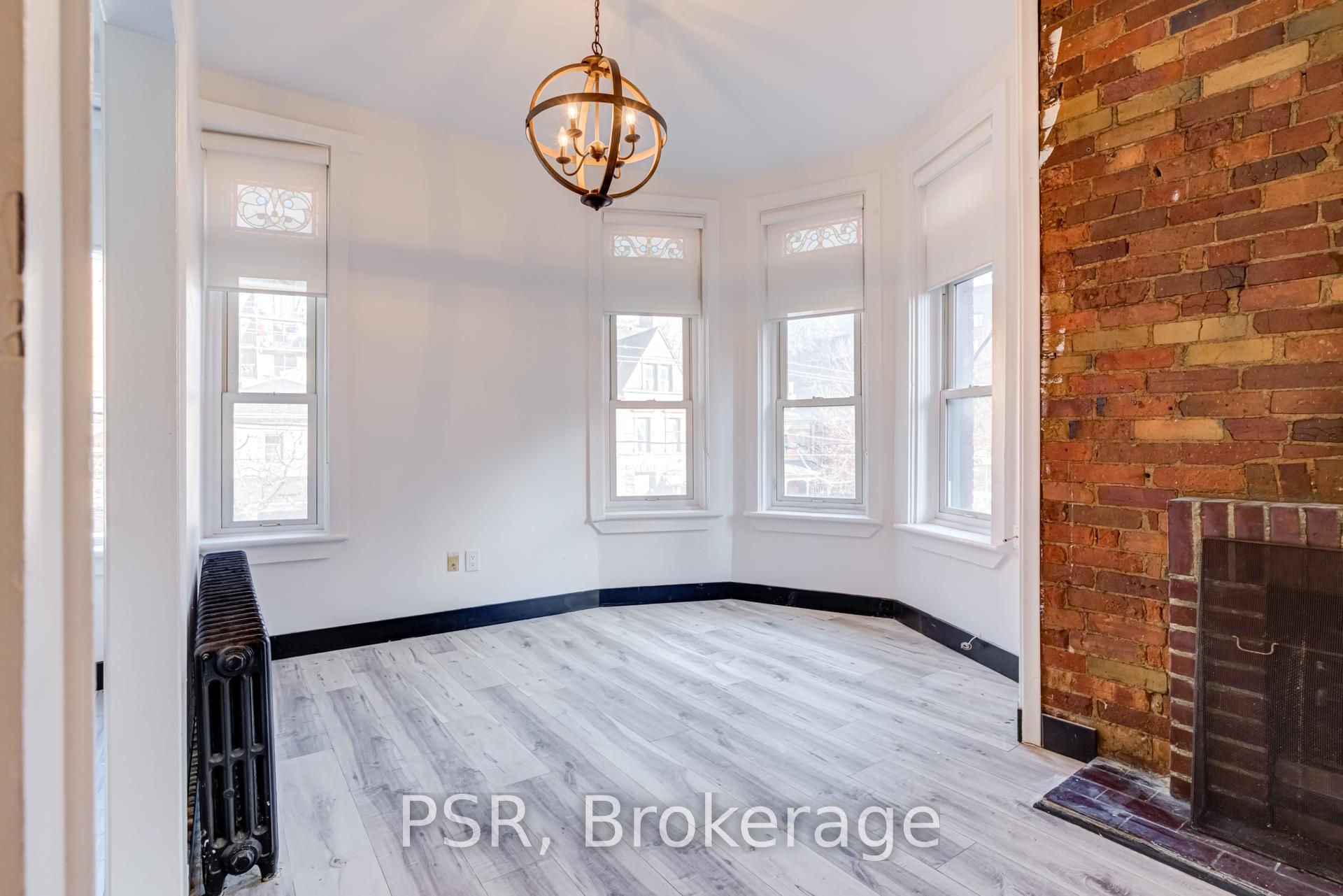 Front of Unit 4, 260 Sherbourne Street