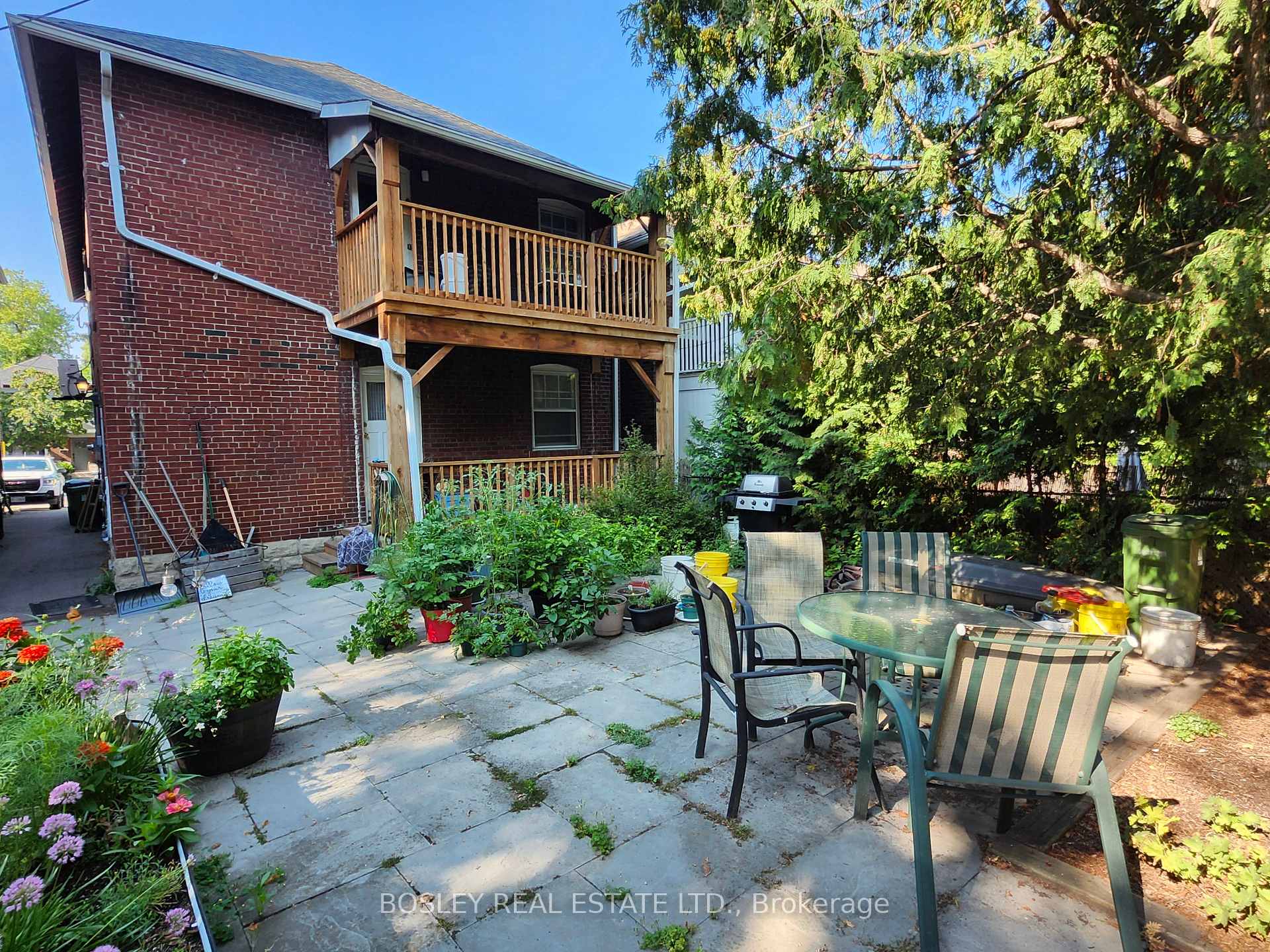 Photo 1 of Unit Main, 139 Manor Road, Toronto, Mount Pleasant West — HOMEH