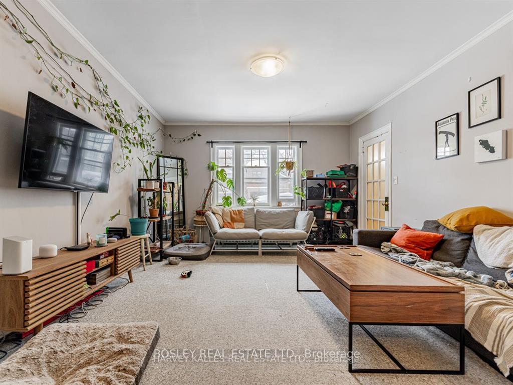 Photo 11 of Unit Main, 139 Manor Road, Toronto, Mount Pleasant West — HOMEH