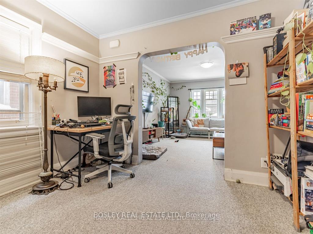 Photo 3 of Unit Main, 139 Manor Road, Toronto, Mount Pleasant West — HOMEH