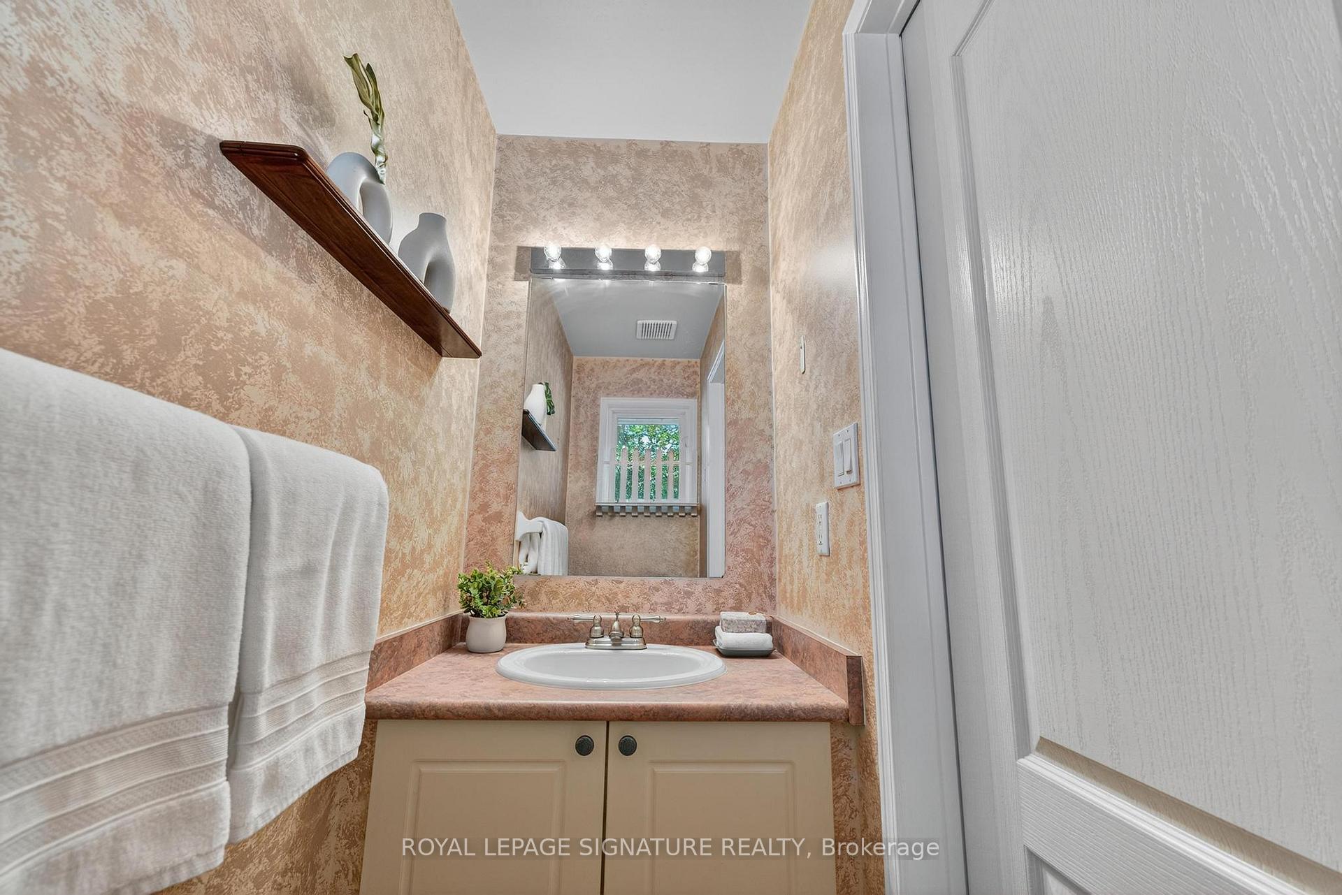 Photo 3 of Unit 36, 1867 Kingston Road, Pickering, Village East — HOMEH