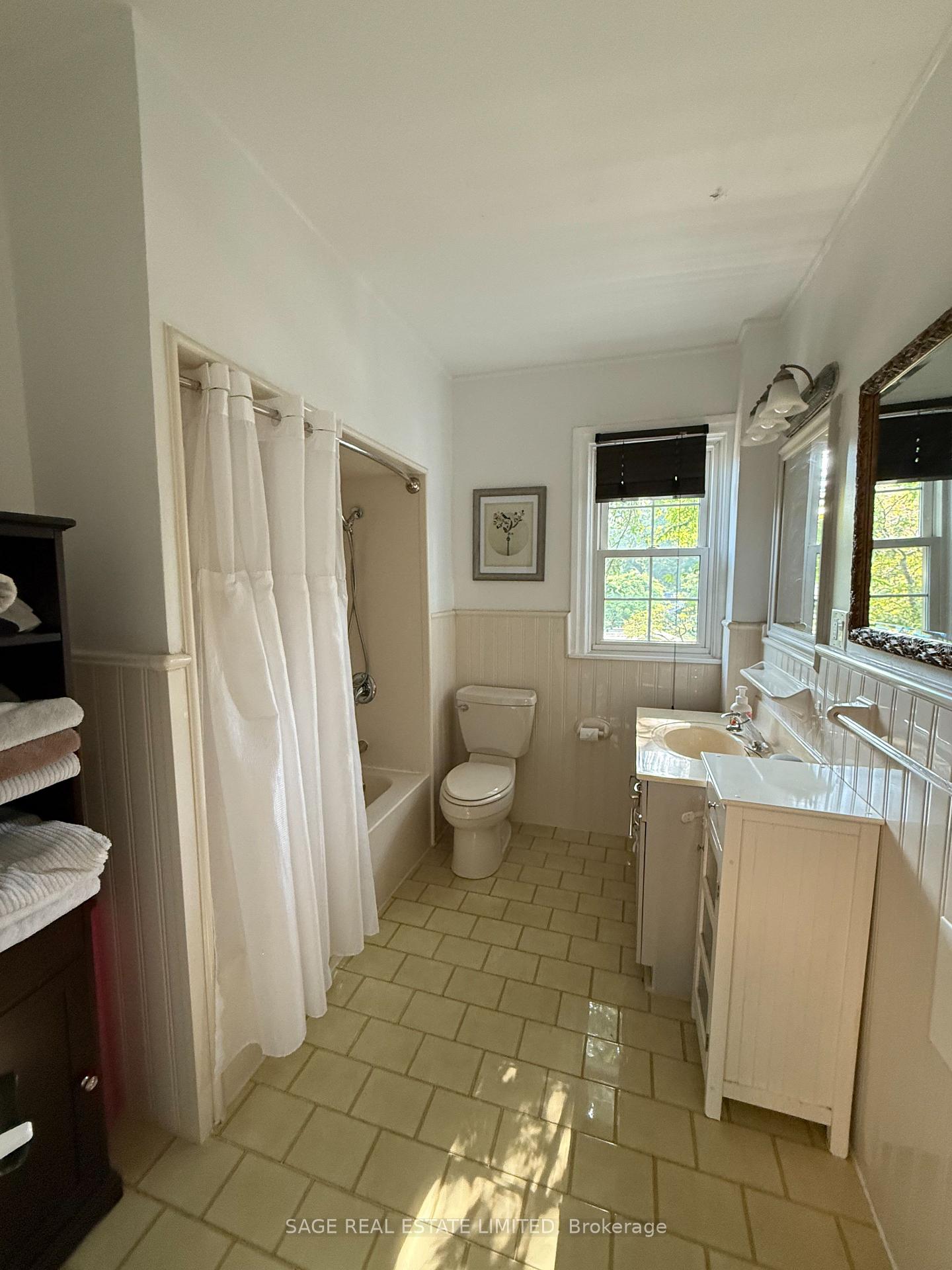 Photo 11 of 442 Sackville Street, Toronto, Cabbagetown-South St. James Town — HOMEH