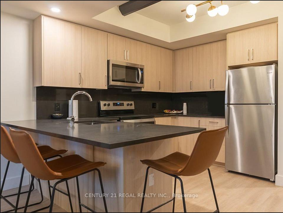 Front of Unit 909, 145 Columbia Street W