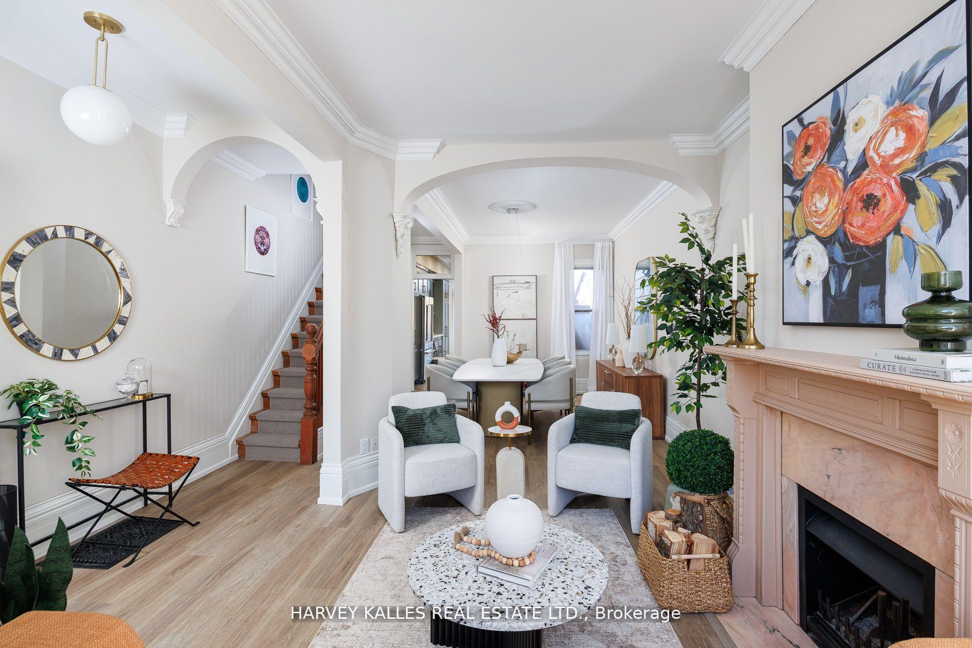 Photo 3 of 158 Spruce Street, Toronto, Cabbagetown-South St. James Town — HOMEH