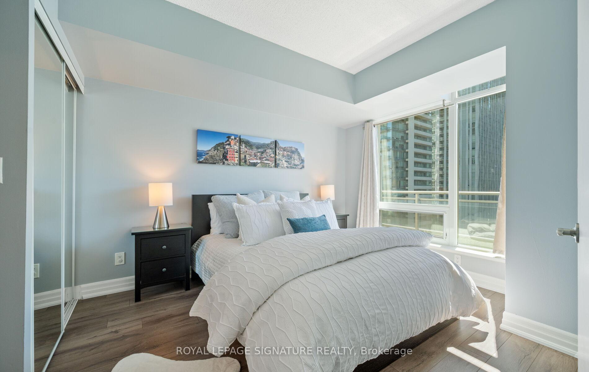 Photo 19 of Unit 1405, 8 Scollard Street, Toronto, The Annex — HOMEH