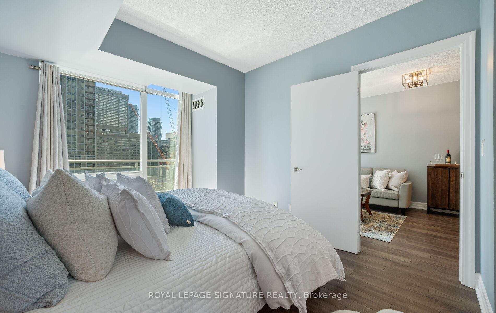 Photo 16 of Unit 1405, 8 Scollard Street, Toronto, The Annex — HOMEH