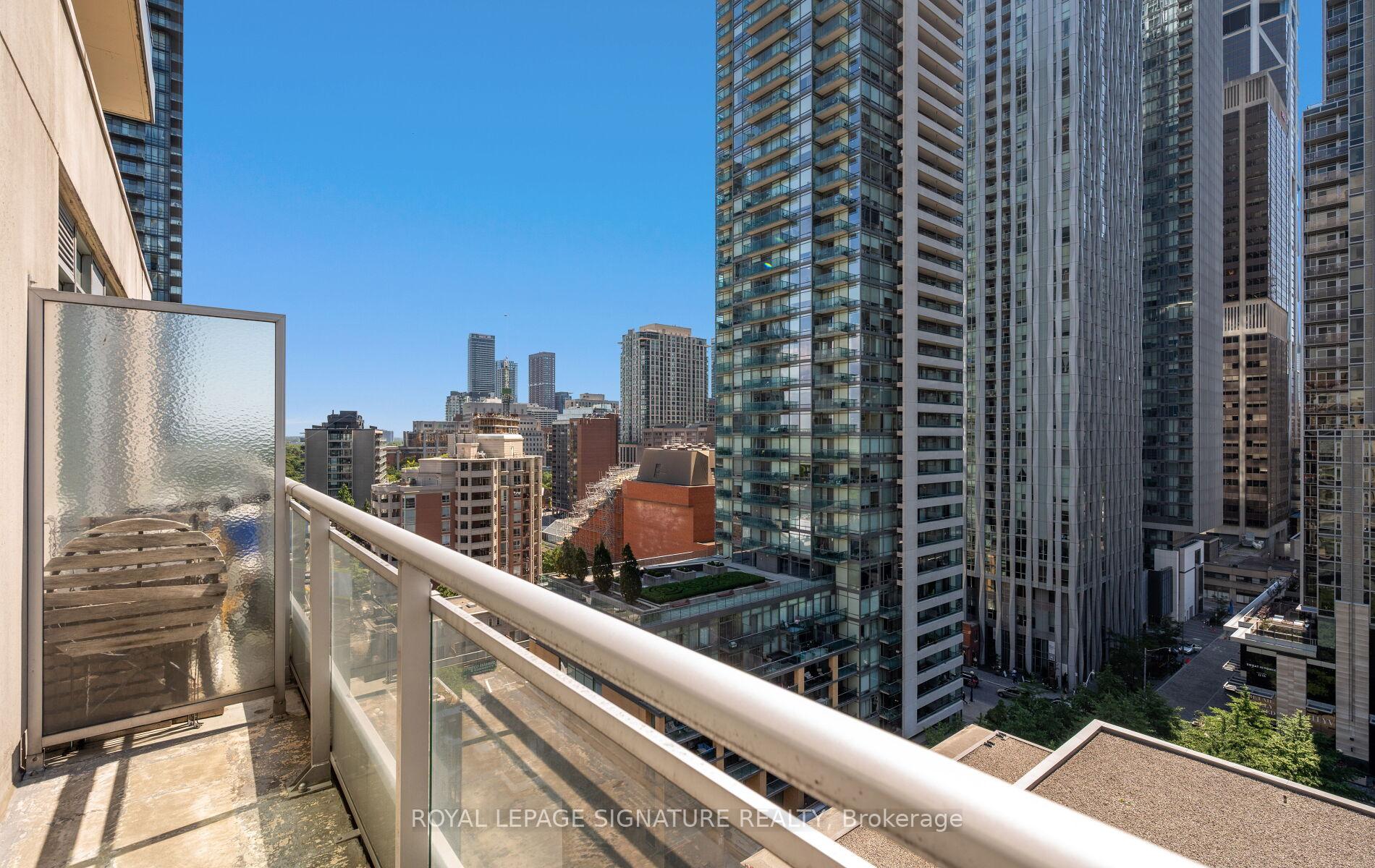 Photo 18 of Unit 1405, 8 Scollard Street, Toronto, The Annex — HOMEH