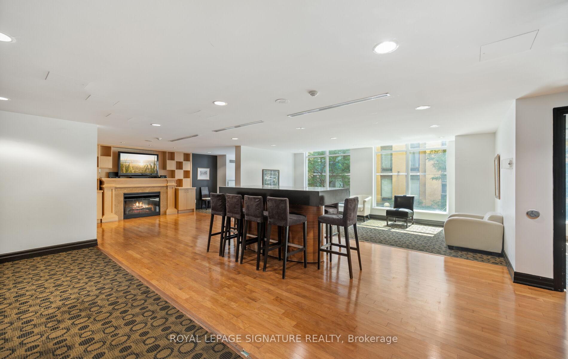 Photo 24 of Unit 1405, 8 Scollard Street, Toronto, The Annex — HOMEH