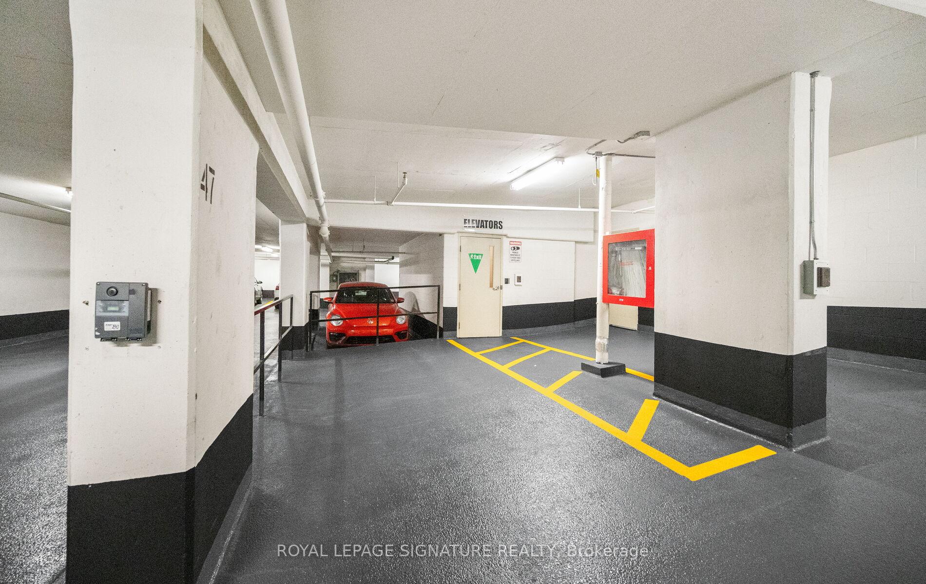 Photo 30 of Unit 1405, 8 Scollard Street, Toronto, The Annex — HOMEH