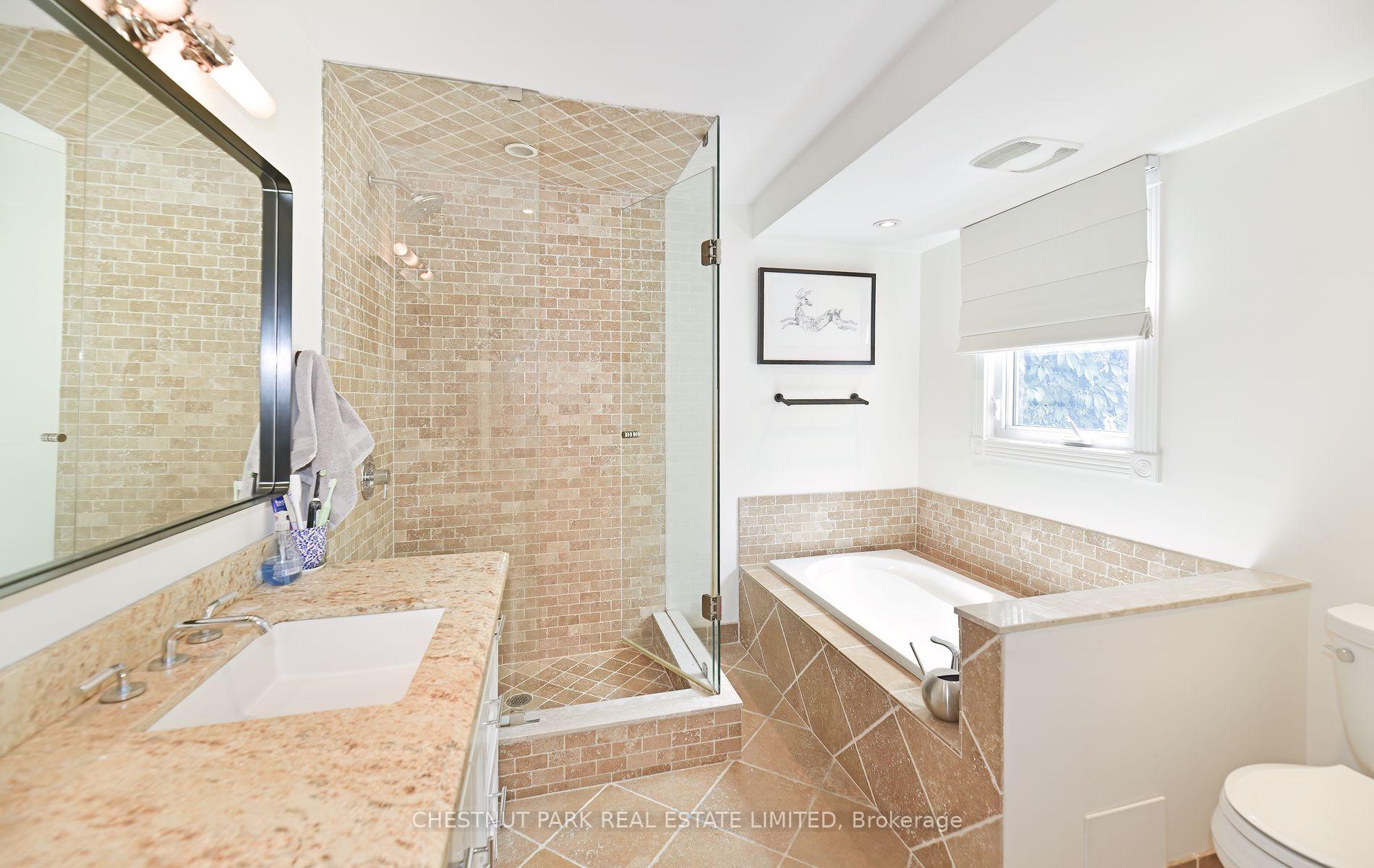 Photo 16 of 31 Birch Avenue, Toronto, Yonge-St. Clair — HOMEH
