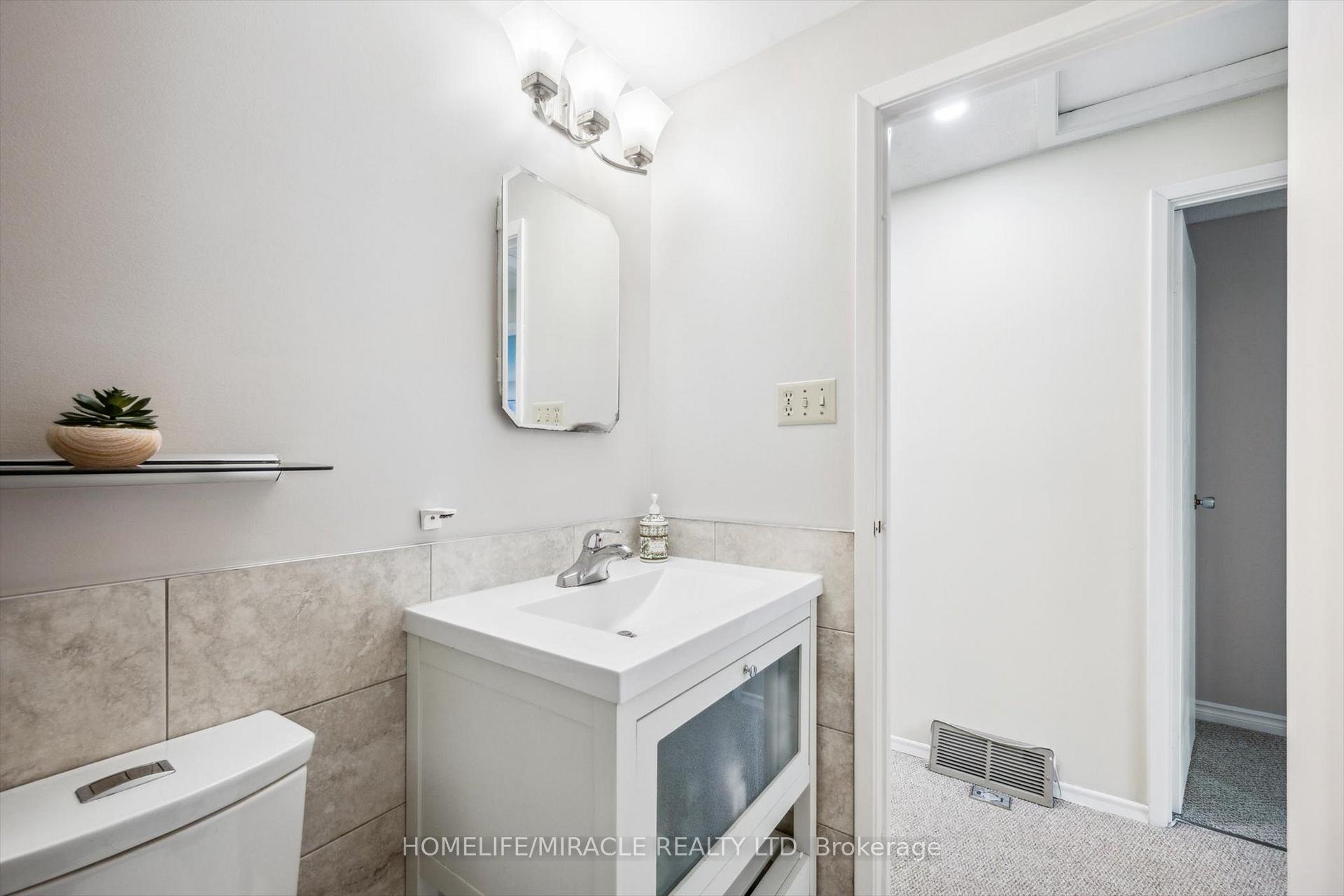 Photo 23 of Unit 22, 28 Underhill Crescent, Kitchener — HOMEH