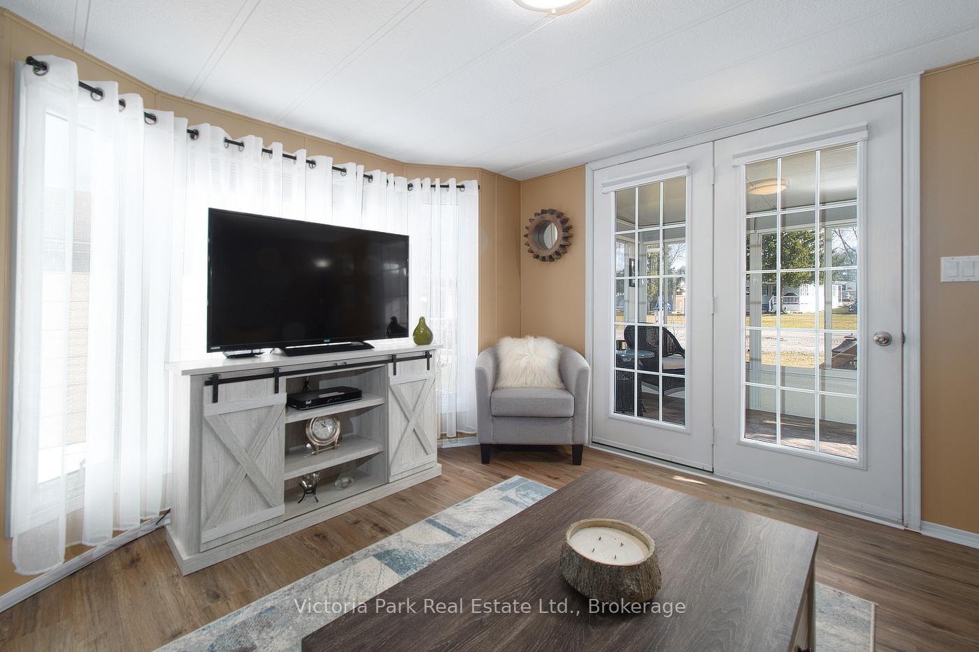 Photo 5 of Unit 189, 580 Beaver Creek Road, Waterloo — HOMEH