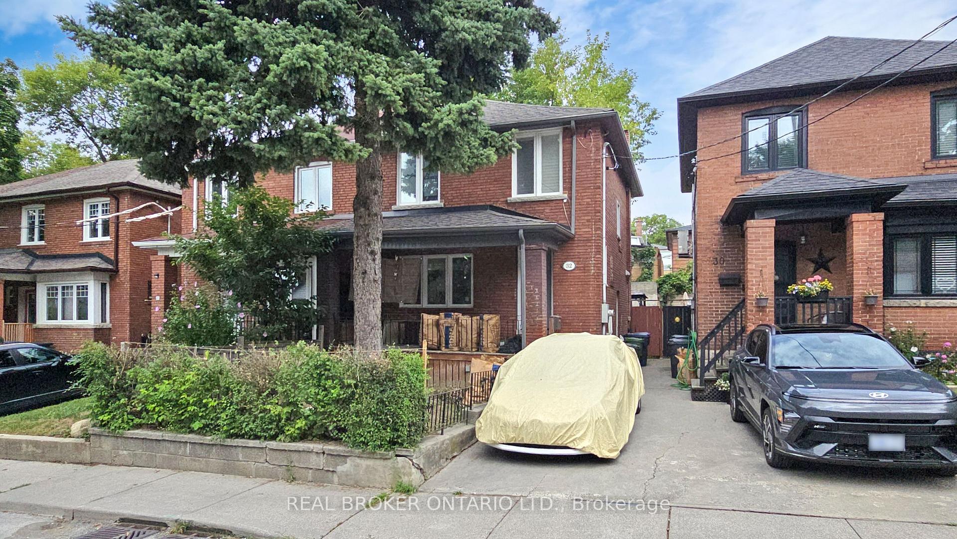 Photo 2 of Unit Bsmt, 32 Allenvale Avenue, Toronto, Oakwood Village — HOMEH