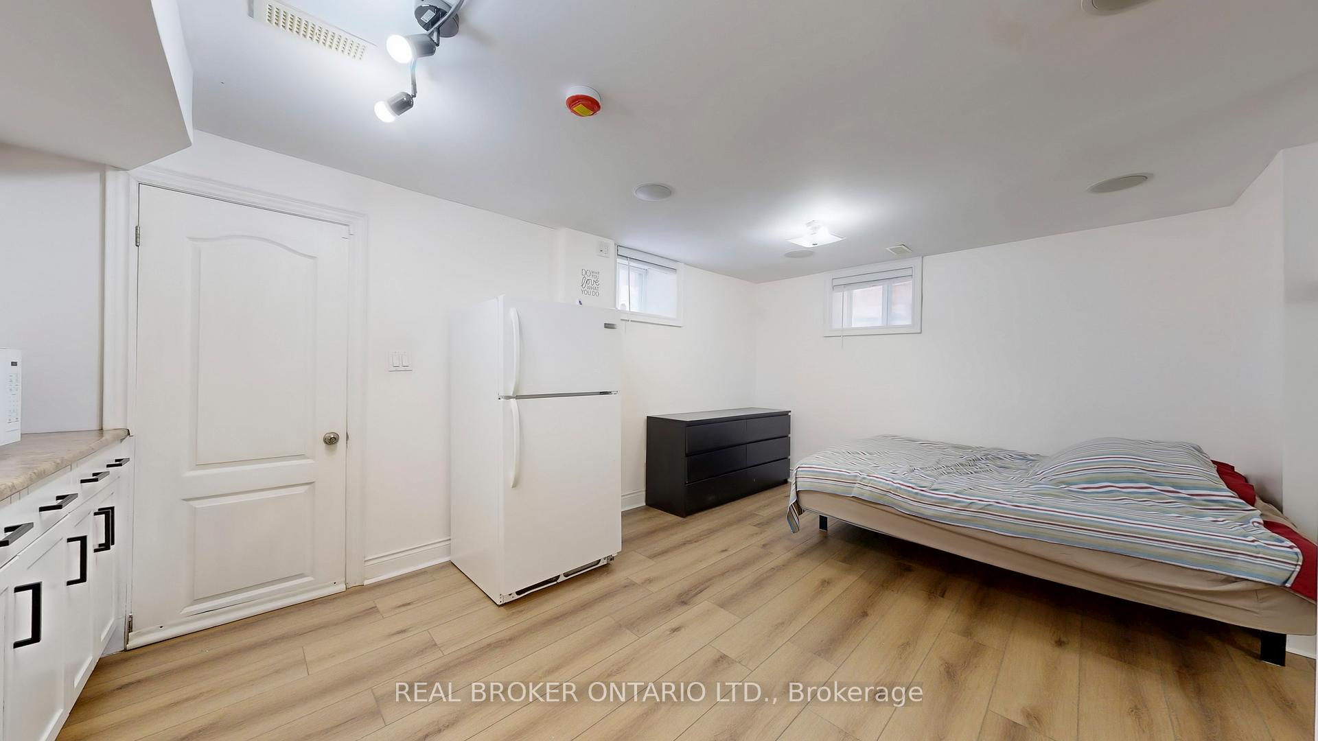 Photo 6 of Unit Bsmt, 32 Allenvale Avenue, Toronto, Oakwood Village — HOMEH