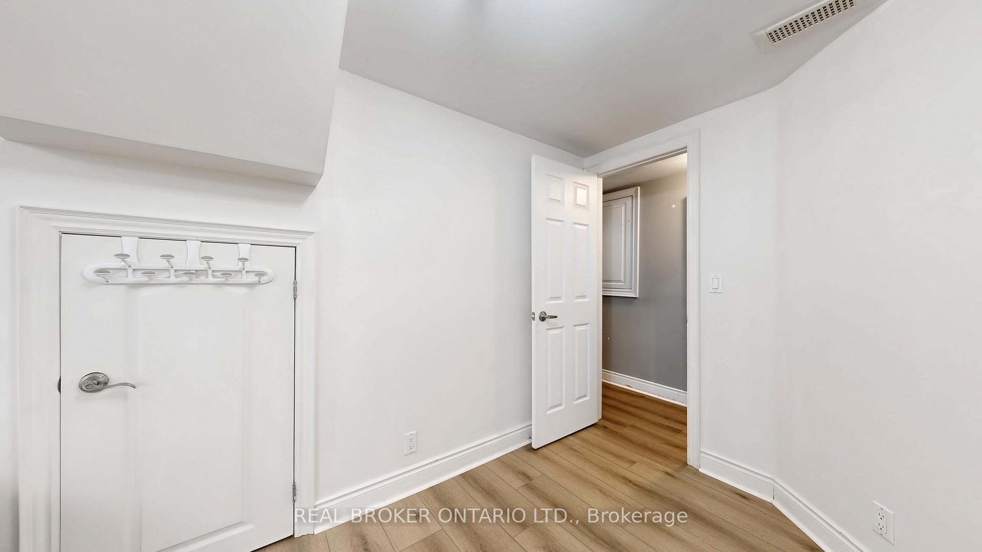 Photo 7 of Unit Bsmt, 32 Allenvale Avenue, Toronto, Oakwood Village — HOMEH