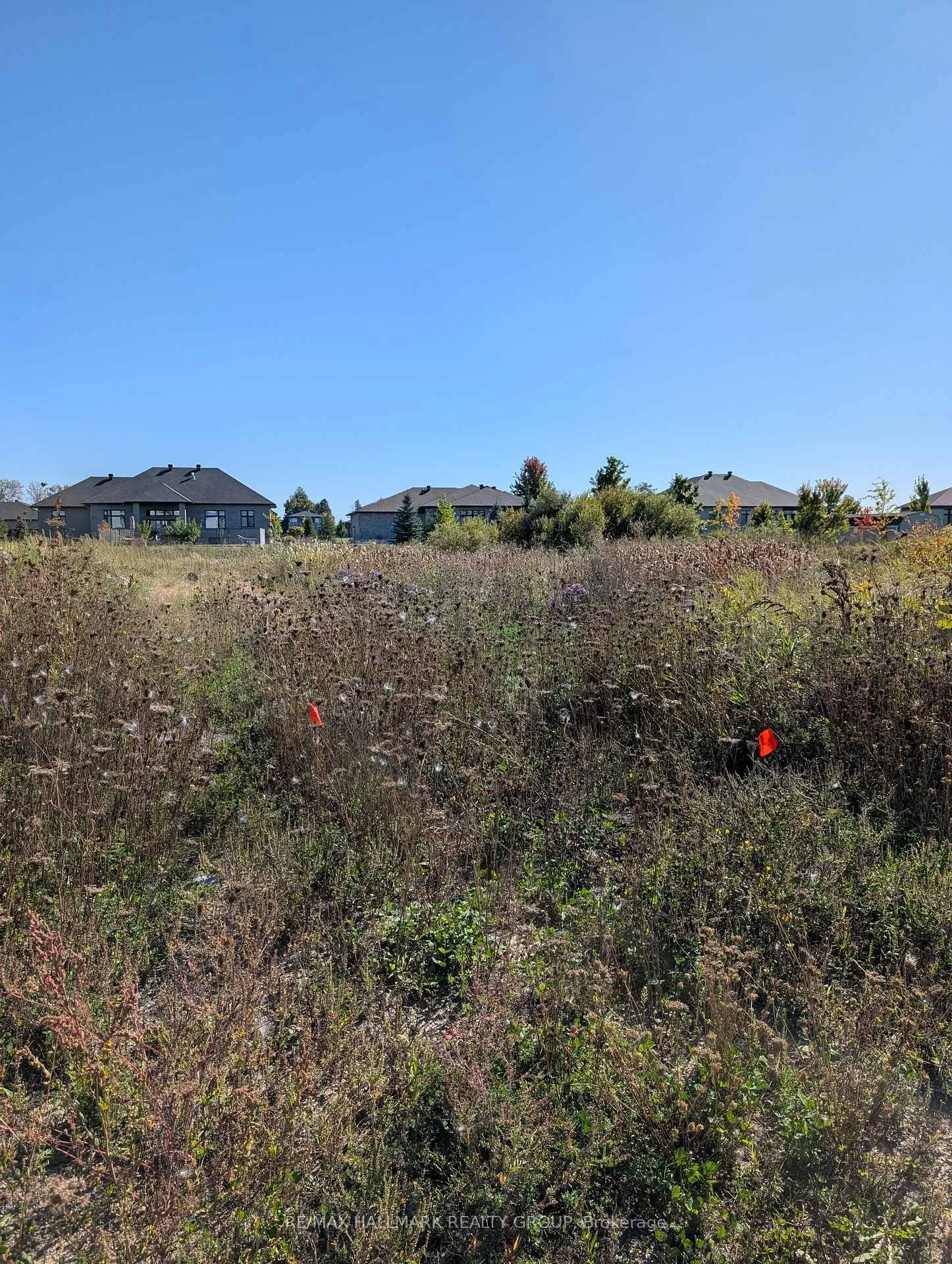 Photo 2 of 4027 Perennial Way, Ottawa, Greely — HOMEH