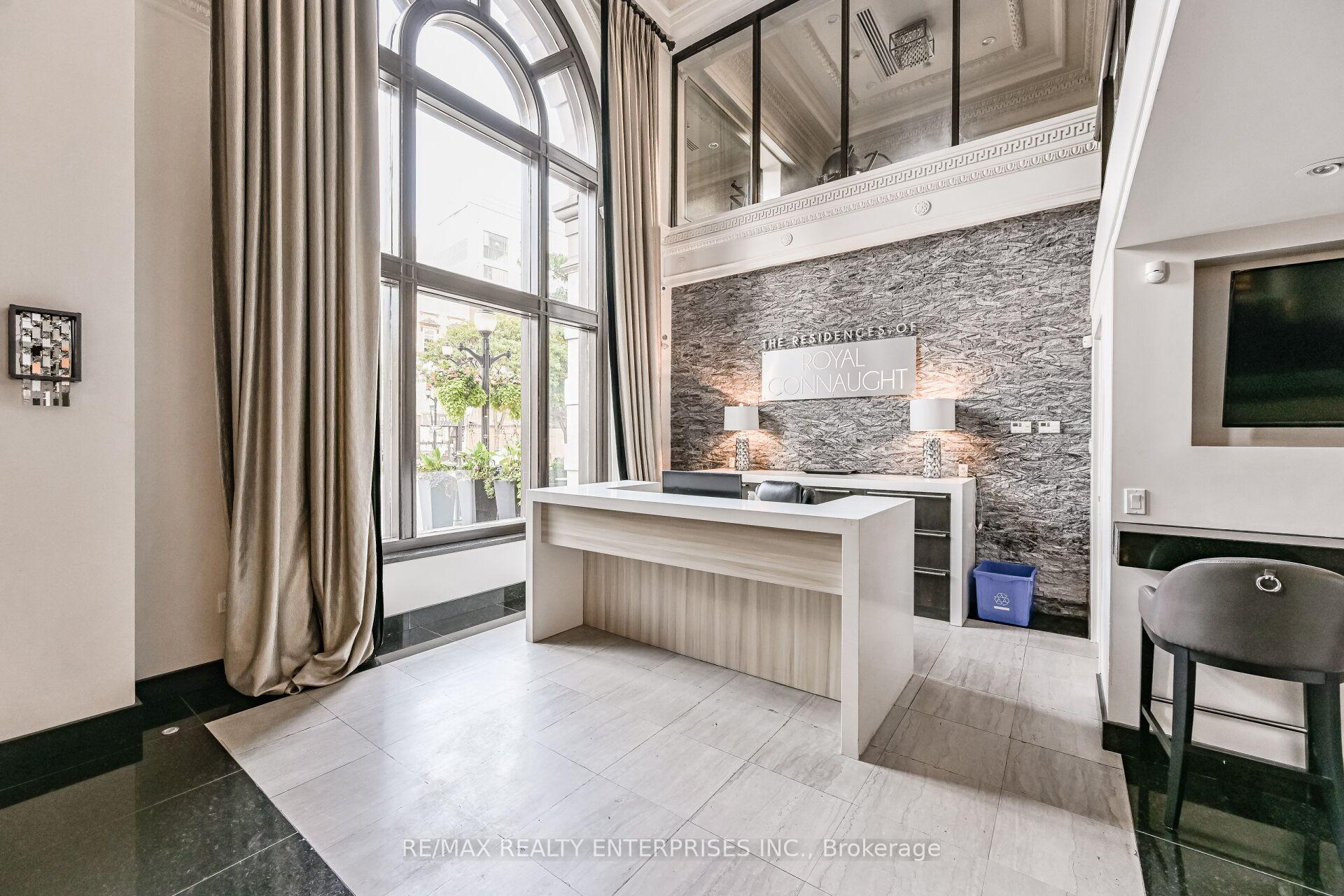 Photo 2 of Unit #PH05, 112 King Street E, Hamilton, Beasley — HOMEH