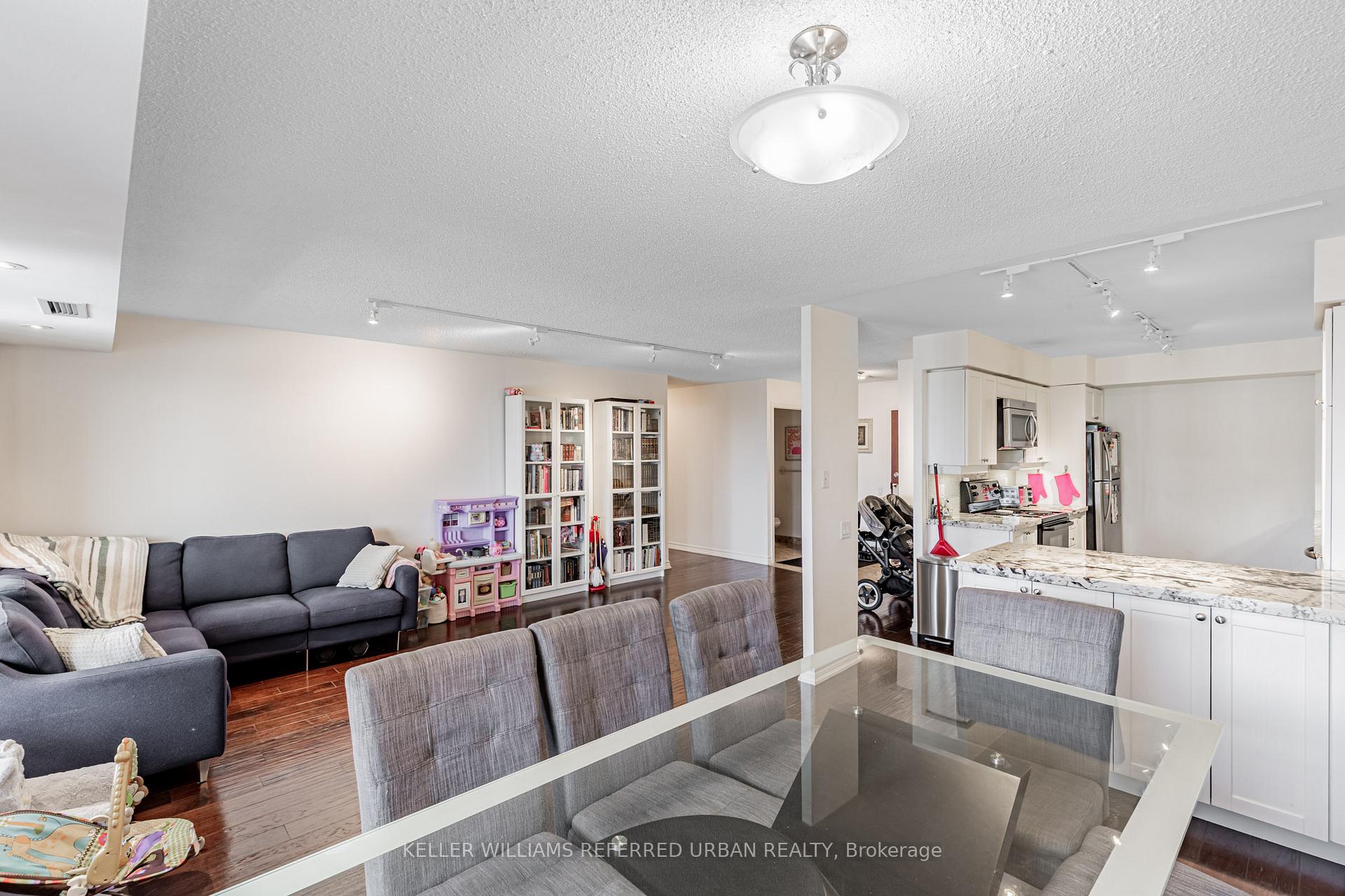 Photo 22 of Unit 1108, 8 Covington Road, Toronto, Englemount-Lawrence — HOMEH