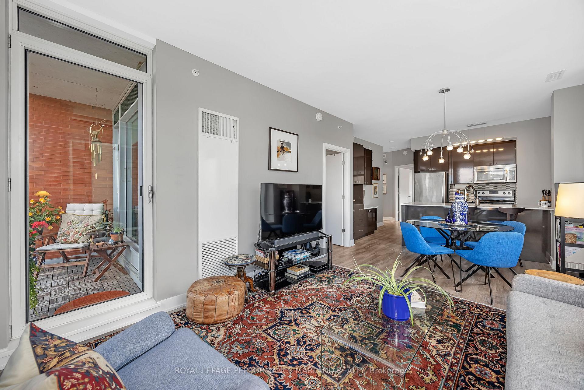Photo 7 of Unit 607, 118 Holmwood Avenue, Ottawa, Glebe — HOMEH