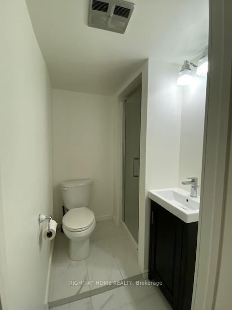 Photo 10 of 29 Jackman Drive, Brampton, Northgate — HOMEH