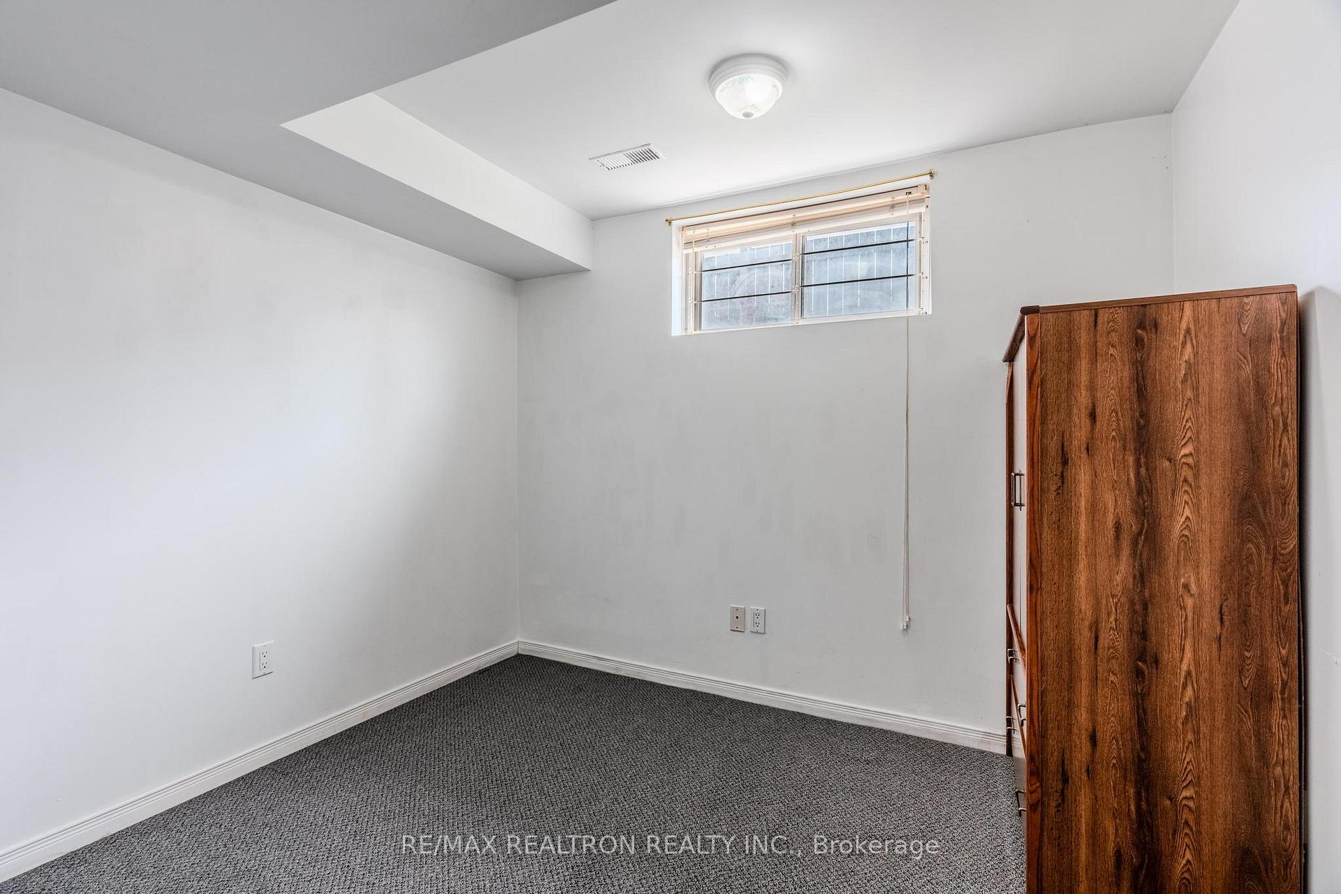 Photo 27 of 205A Owen Street, Barrie, Wellington — HOMEH