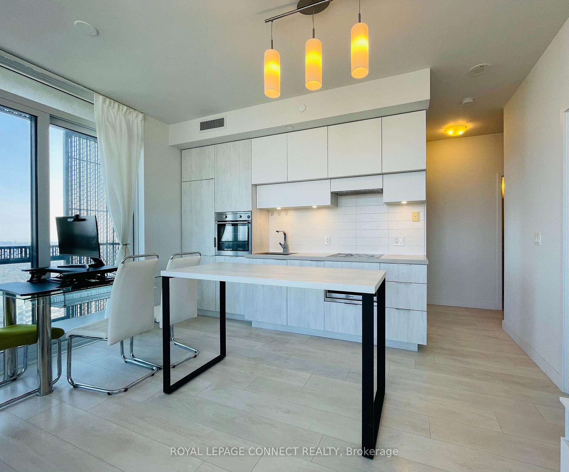 Photo 8 of Unit 4708, 8 Eglinton Avenue E, Toronto, Mount Pleasant East — HOMEH