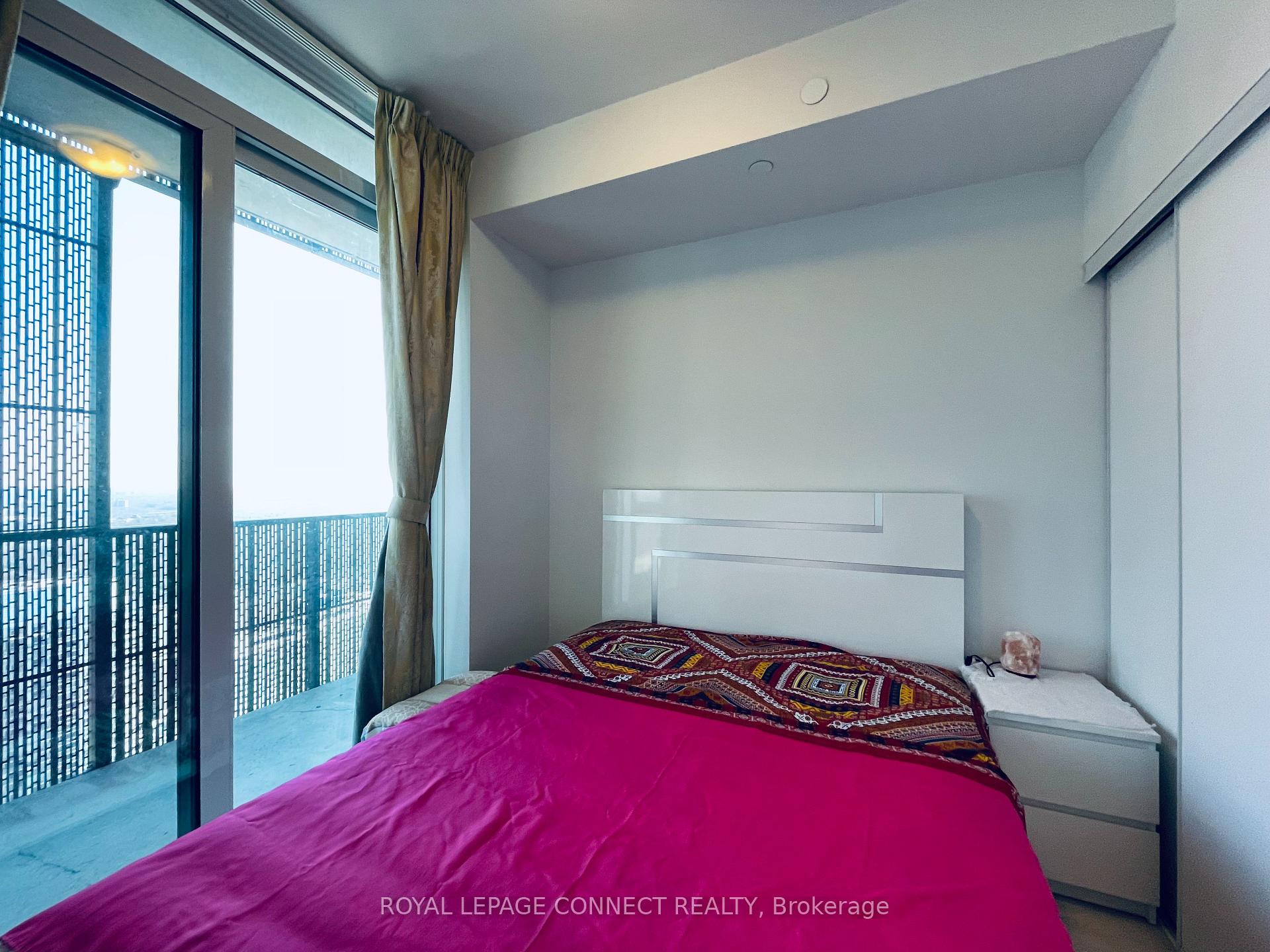 Photo 21 of Unit 4708, 8 Eglinton Avenue E, Toronto, Mount Pleasant East — HOMEH