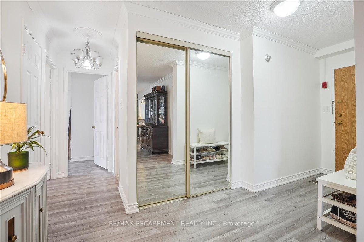 Photo 4 of Unit 504, 432 Main Street E, Hamilton, Stinson — HOMEH