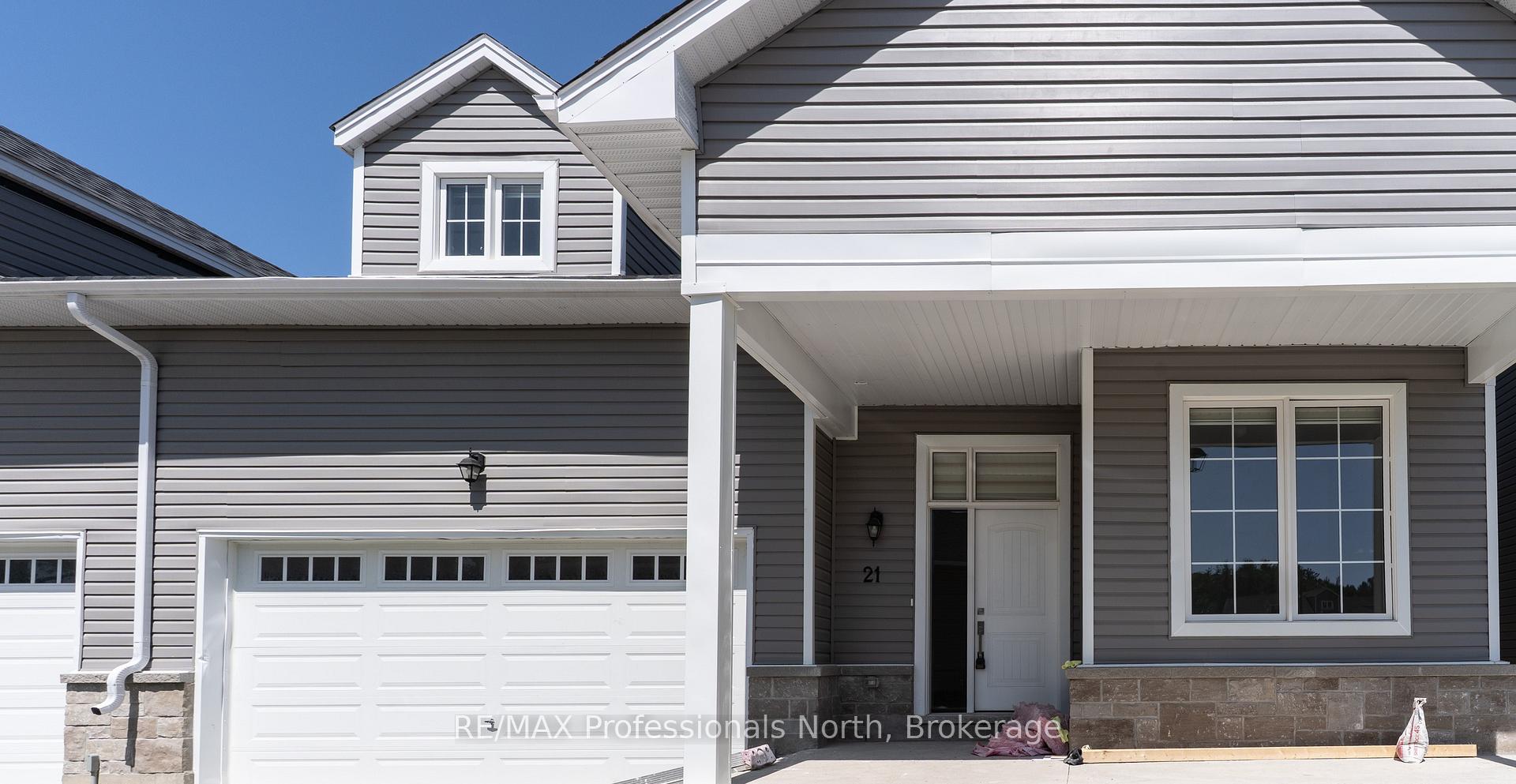 Front of 21 Turnberry Court