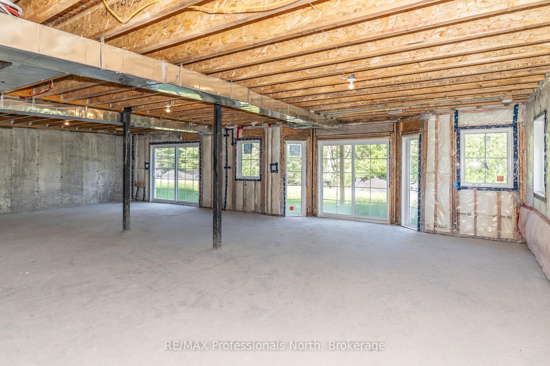 Photo 7 of 19 Turnberry Court, Bracebridge, Macaulay — HOMEH