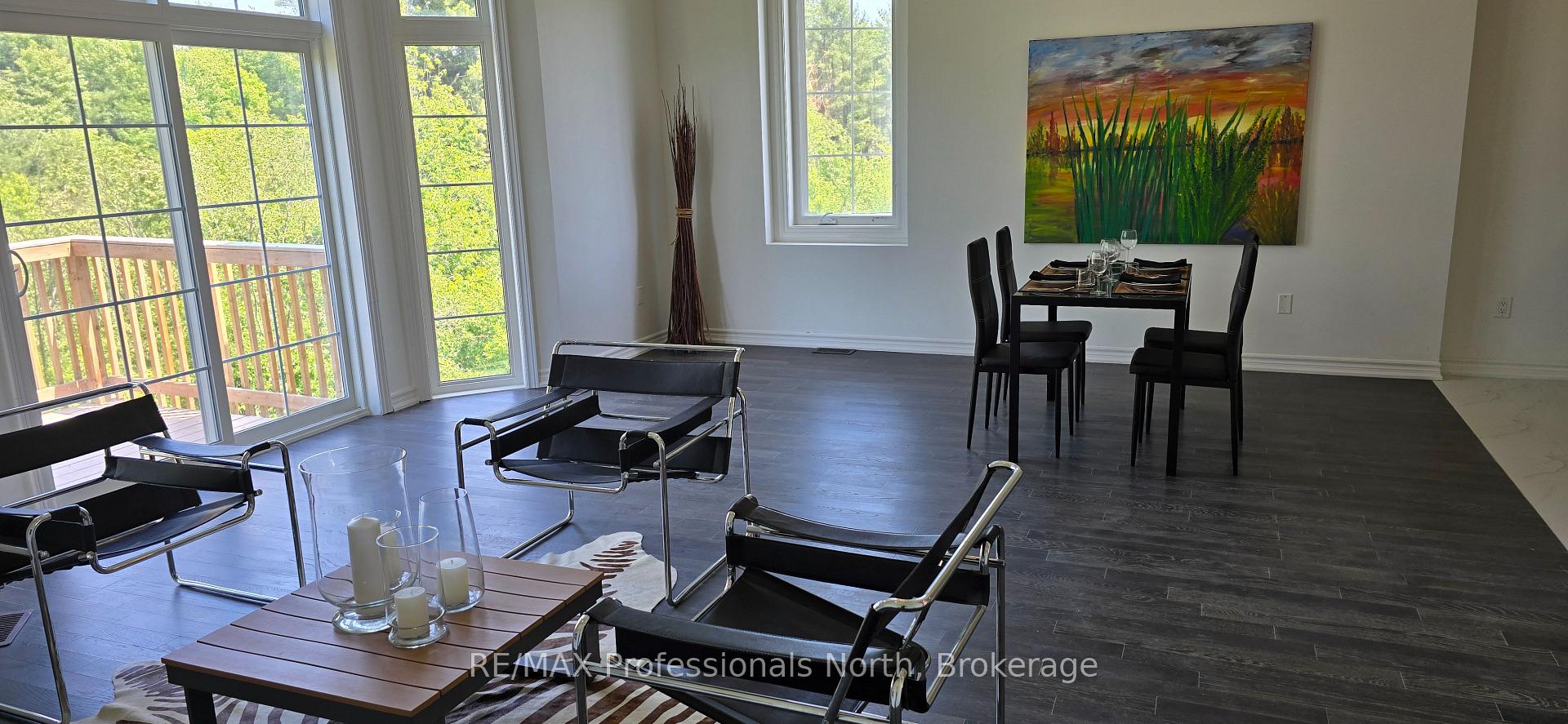 Photo 12 of 19 Turnberry Court, Bracebridge, Macaulay — HOMEH
