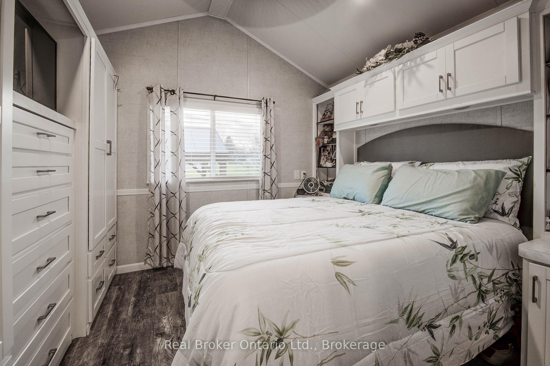 Photo 5 of Unit 175, 580 Beaver Creek Road, Waterloo — HOMEH
