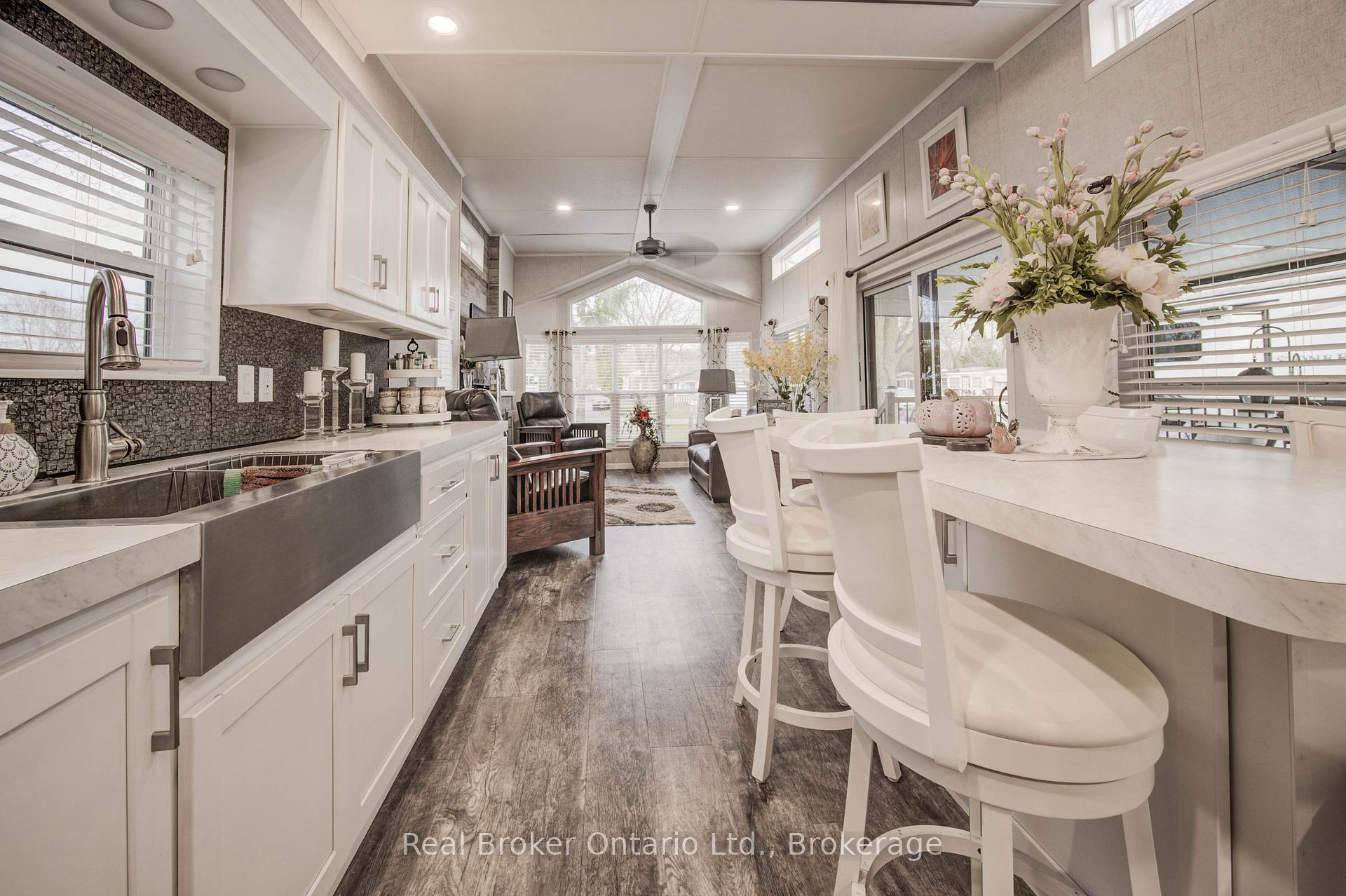 Photo 9 of Unit 175, 580 Beaver Creek Road, Waterloo — HOMEH