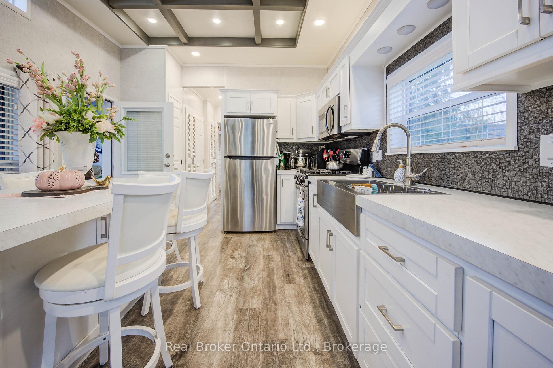 Photo 12 of Unit 175, 580 Beaver Creek Road, Waterloo — HOMEH