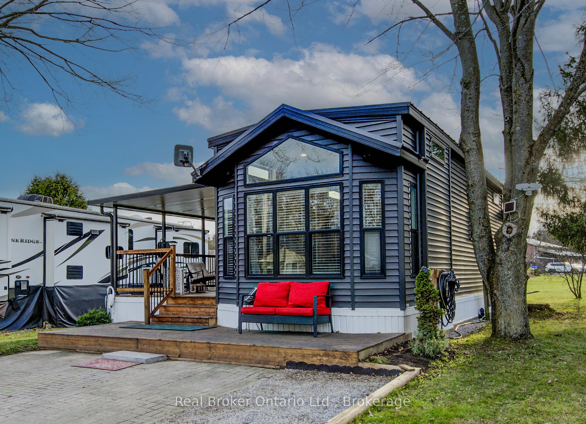 Photo 13 of Unit 175, 580 Beaver Creek Road, Waterloo — HOMEH