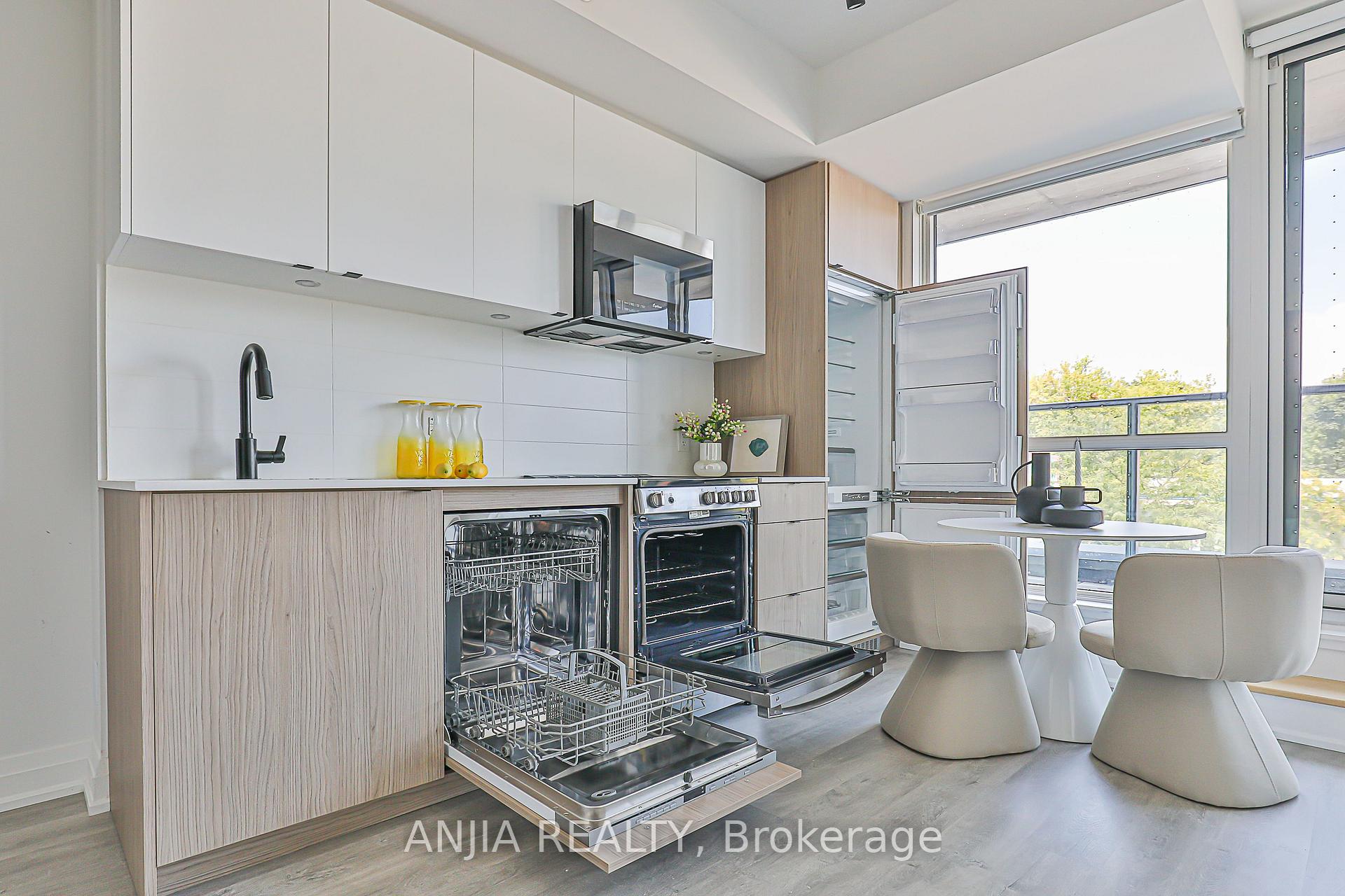Photo 10 of Unit 207, 2369 Danforth Avenue, Toronto, East End-Danforth — HOMEH