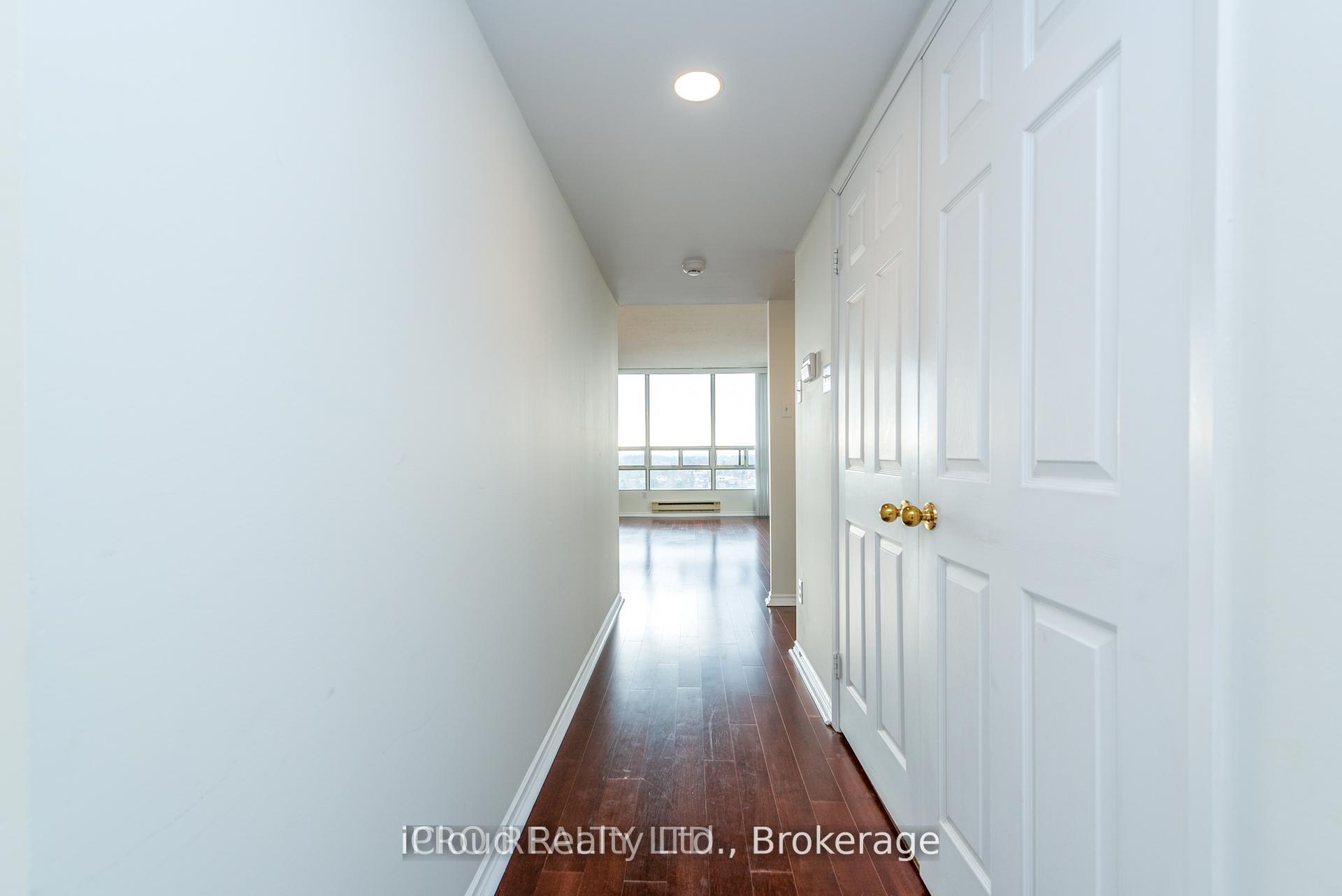 Photo 2 of Unit 1108, 330 Mill Street, Brampton, Brampton South — HOMEH