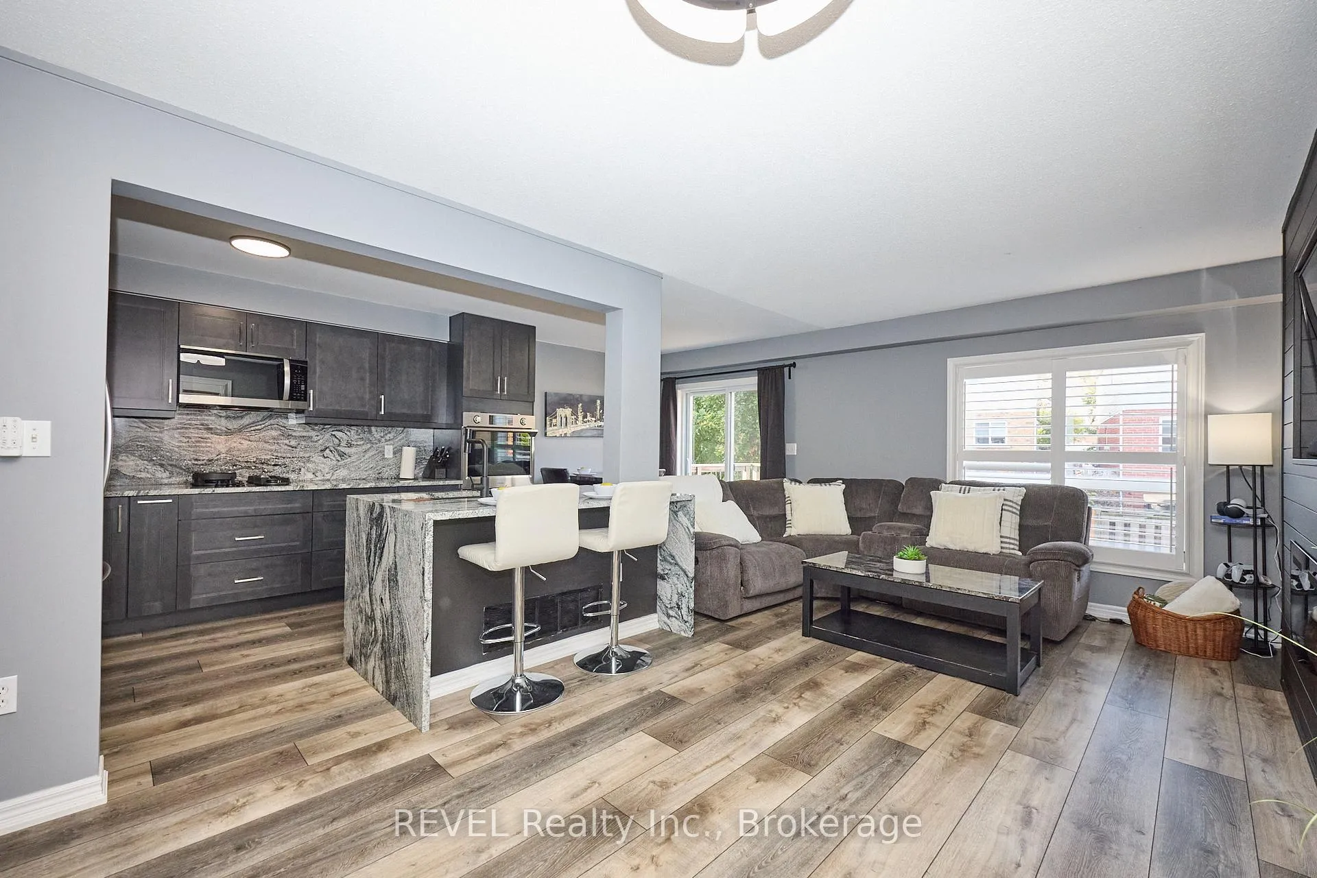Photo 9 of Unit 4, 334 Main Street E, Grimsby, Grimsby East — HOMEH