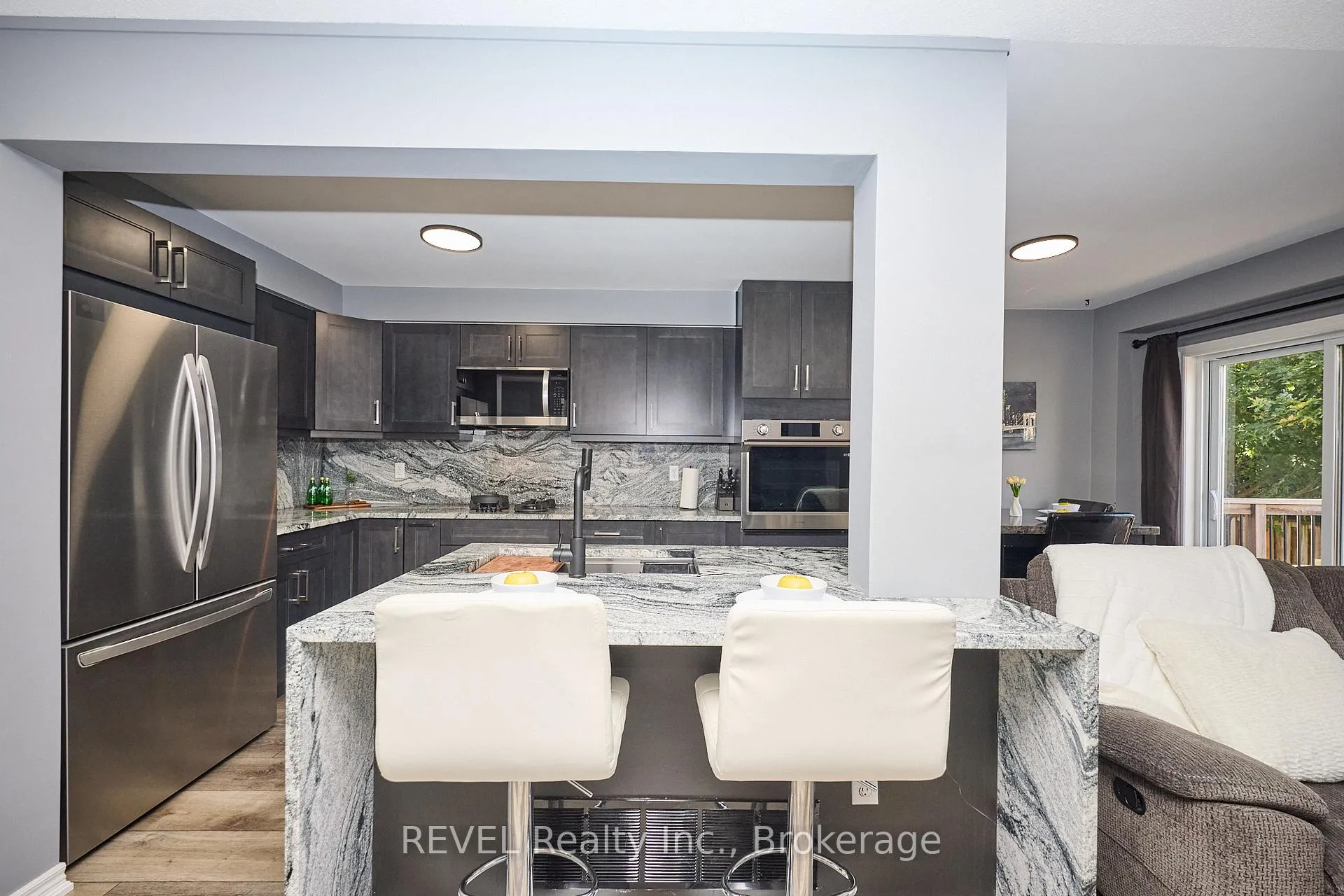 Photo 12 of Unit 4, 334 Main Street E, Grimsby, Grimsby East — HOMEH
