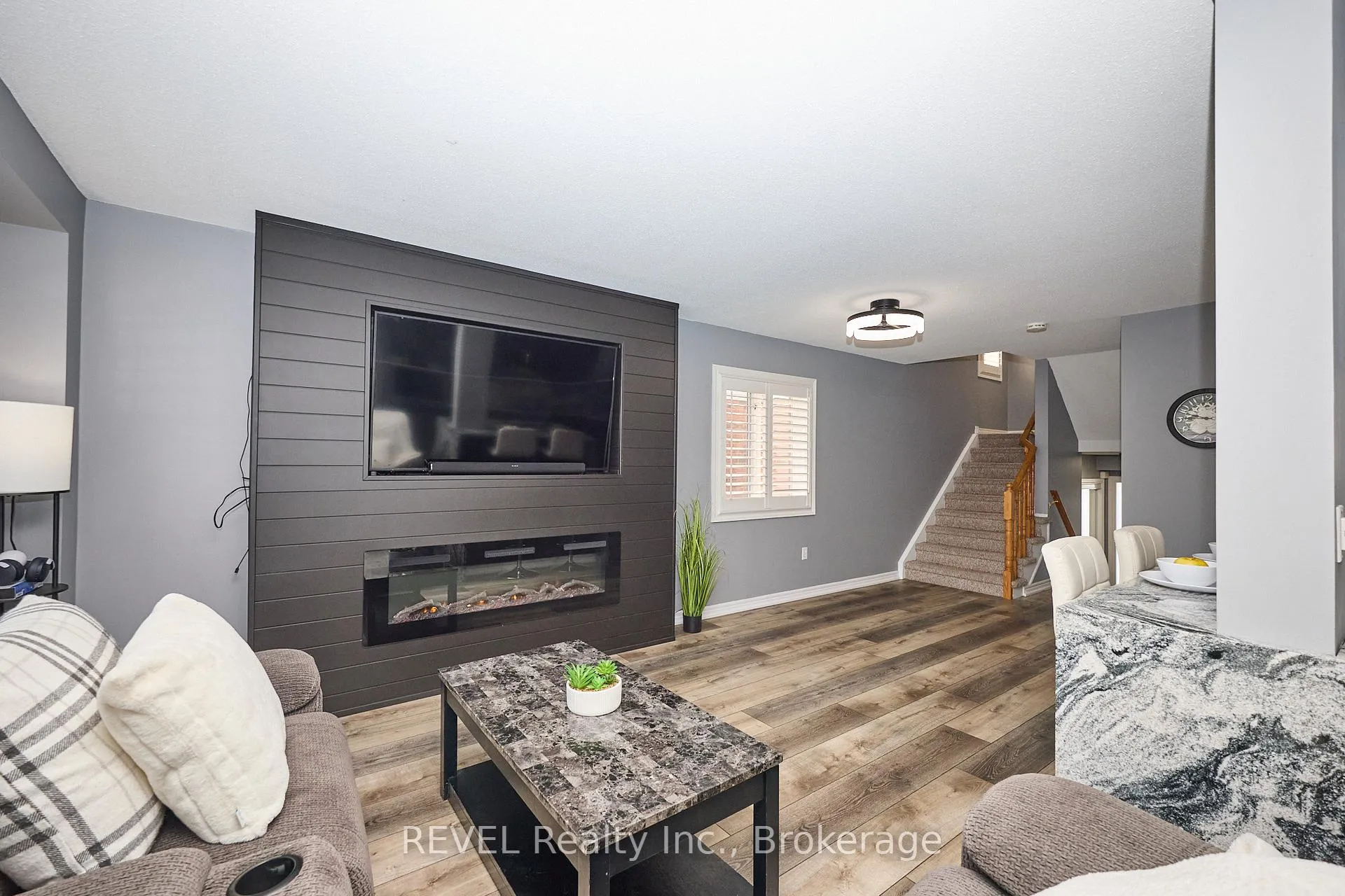 Photo 24 of Unit 4, 334 Main Street E, Grimsby, Grimsby East — HOMEH