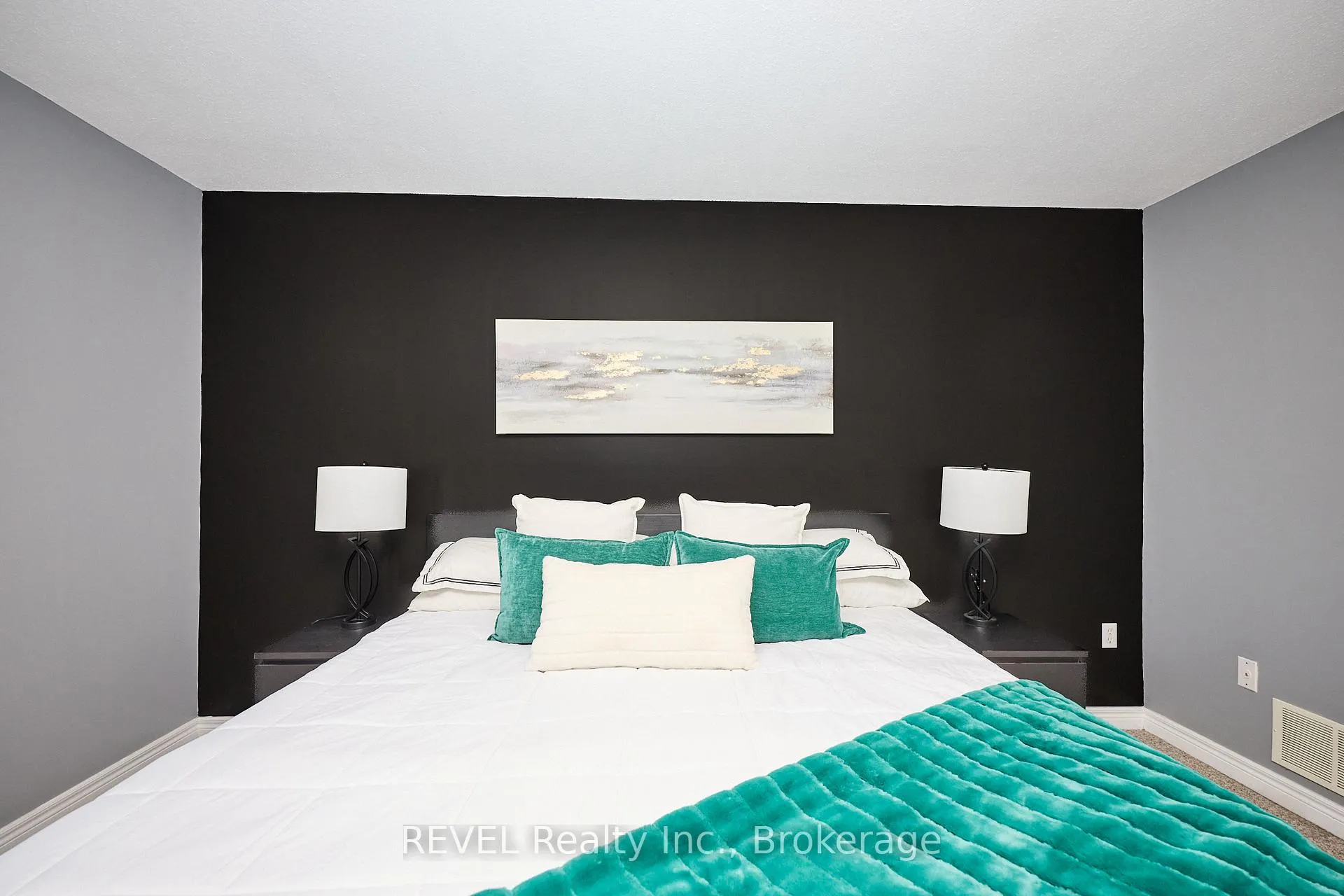 Photo 30 of Unit 4, 334 Main Street E, Grimsby, Grimsby East — HOMEH