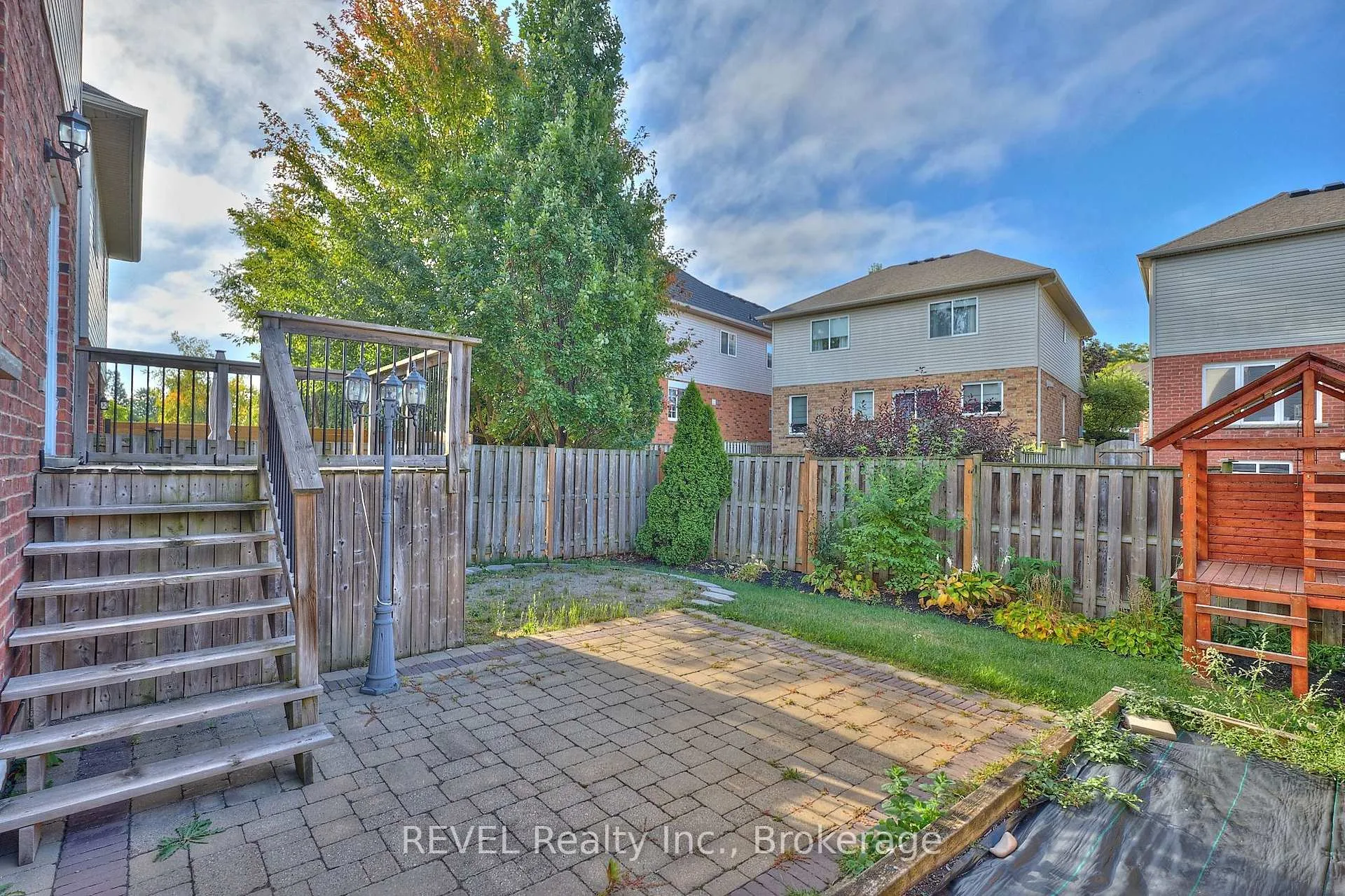 Photo 54 of Unit 4, 334 Main Street E, Grimsby, Grimsby East — HOMEH